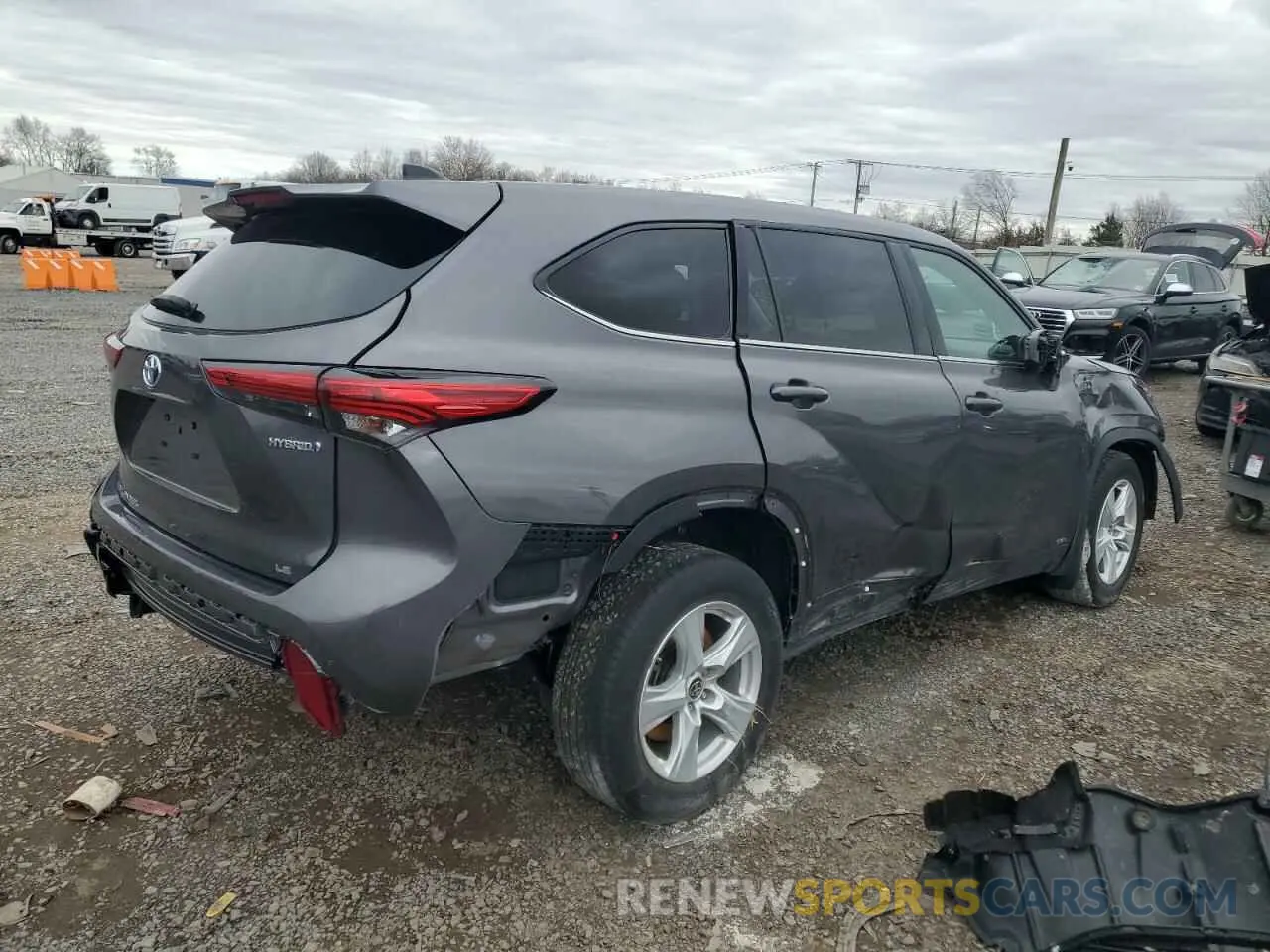 3 Photograph of a damaged car 5TDBBRCH6NS543124 TOYOTA HIGHLANDER 2022