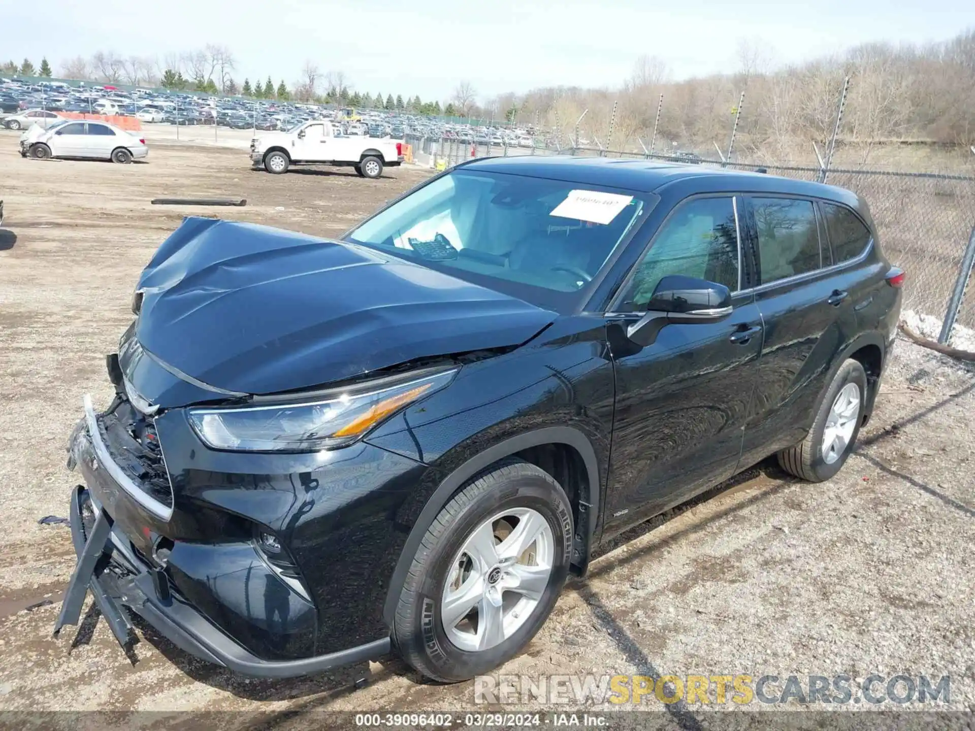 2 Photograph of a damaged car 5TDBBRCH7NS103994 TOYOTA HIGHLANDER 2022