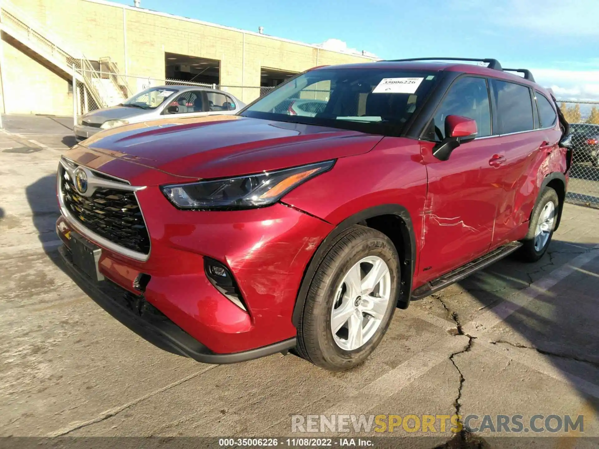 2 Photograph of a damaged car 5TDBBRCHXNS561321 TOYOTA HIGHLANDER 2022