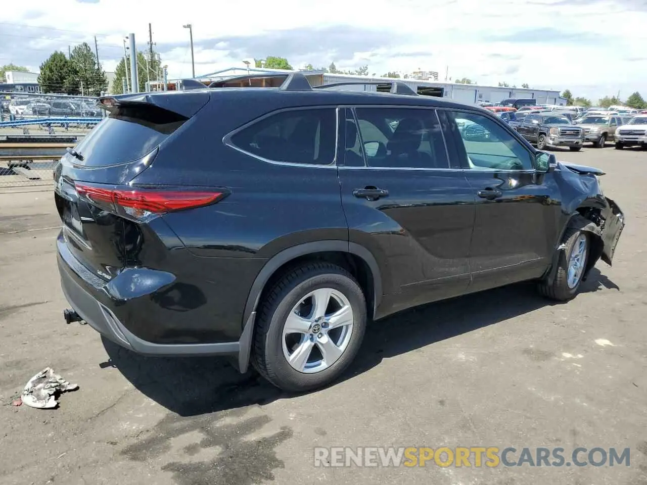 3 Photograph of a damaged car 5TDBZRBH0NS230874 TOYOTA HIGHLANDER 2022