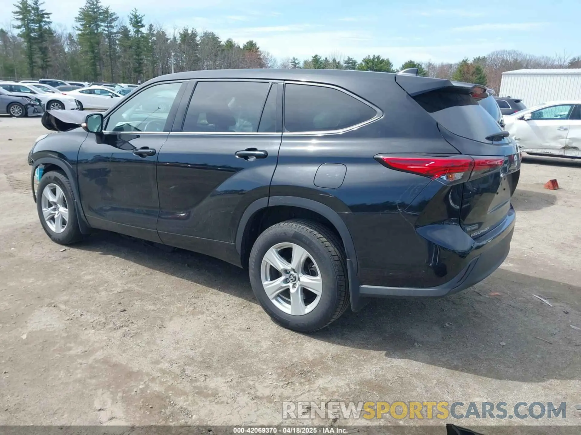 3 Photograph of a damaged car 5TDBZRBH2NS206348 TOYOTA HIGHLANDER 2022