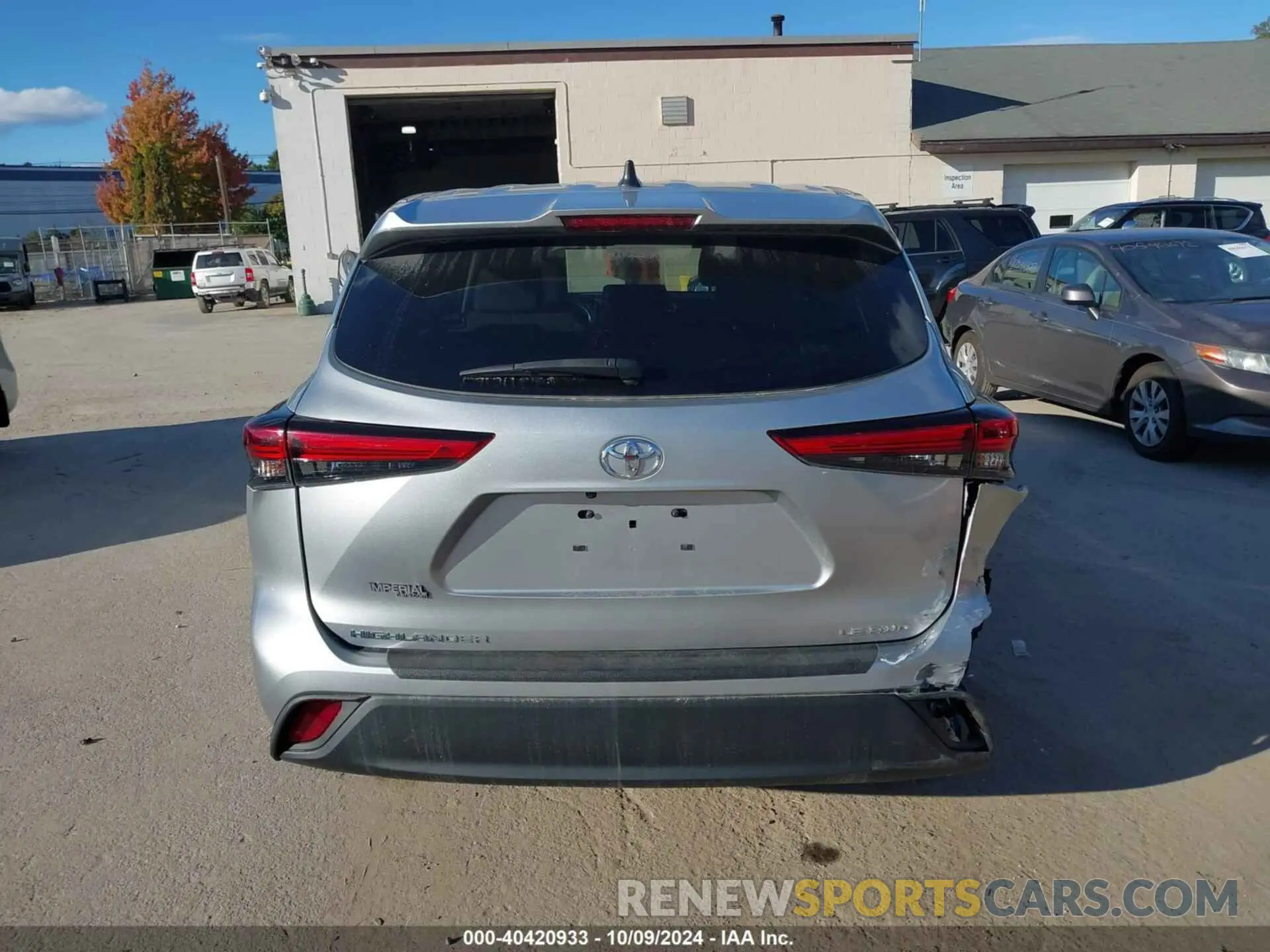 16 Photograph of a damaged car 5TDBZRBH2NS578630 TOYOTA HIGHLANDER 2022