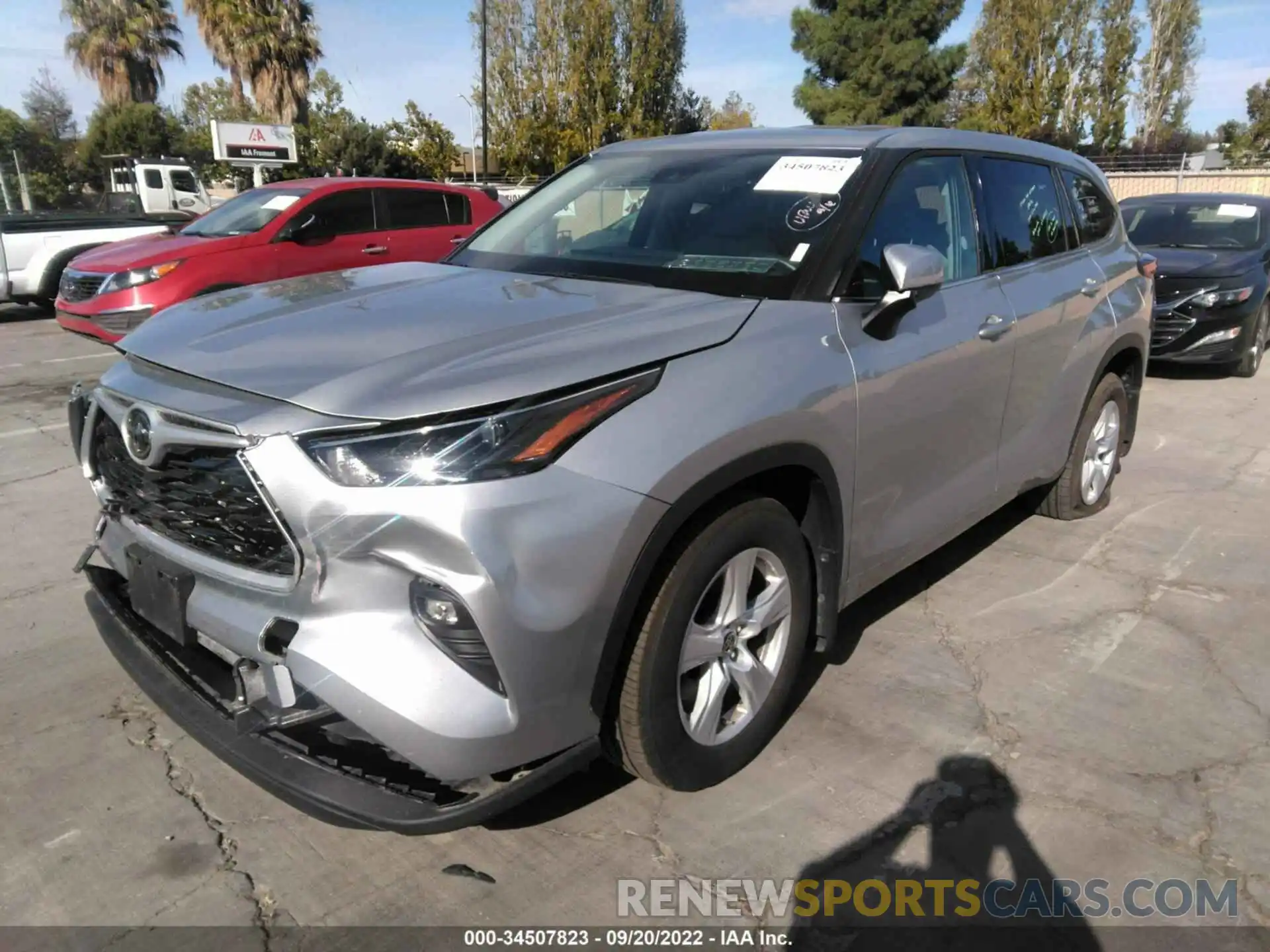 2 Photograph of a damaged car 5TDBZRBH4NS186944 TOYOTA HIGHLANDER 2022