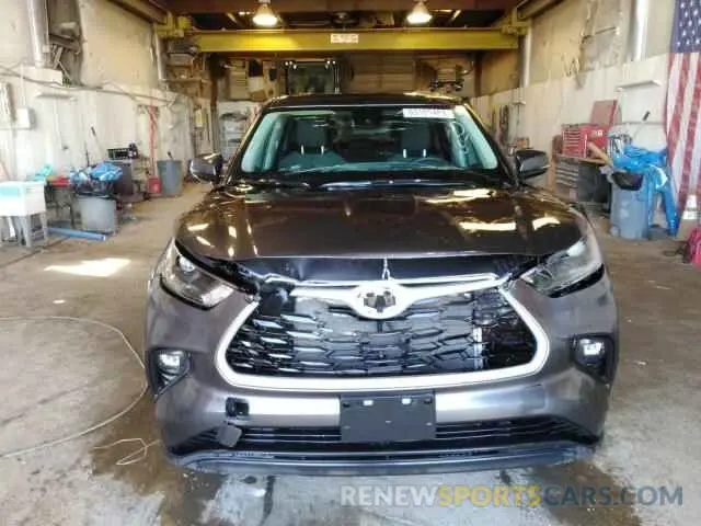 5 Photograph of a damaged car 5TDBZRBH4NS238217 TOYOTA HIGHLANDER 2022