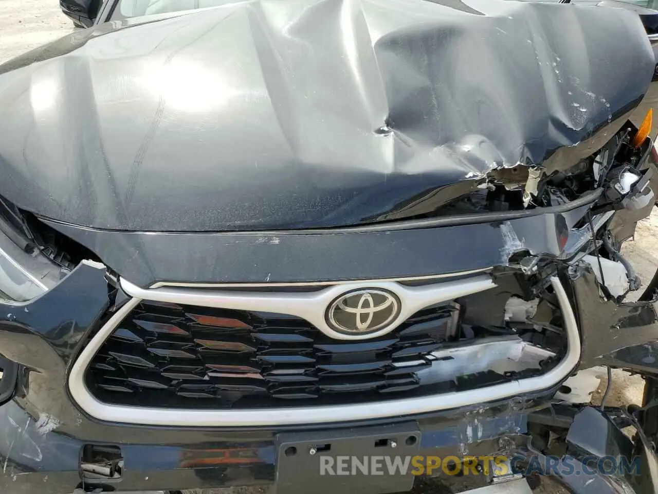 13 Photograph of a damaged car 5TDBZRBH6NS595835 TOYOTA HIGHLANDER 2022