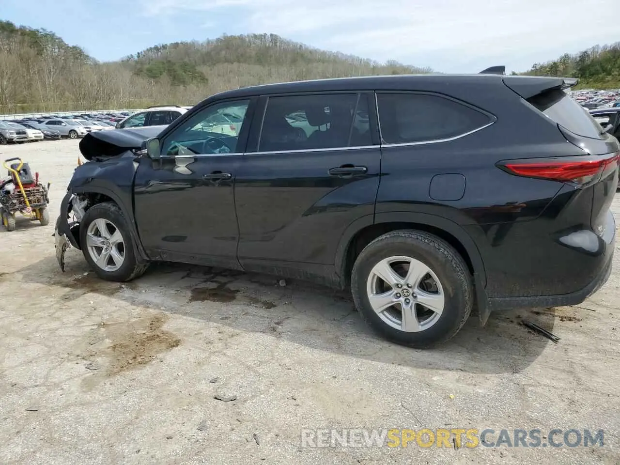 2 Photograph of a damaged car 5TDBZRBH6NS595835 TOYOTA HIGHLANDER 2022
