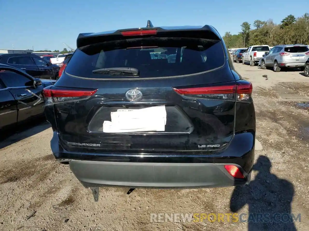 6 Photograph of a damaged car 5TDBZRBH7NS214042 TOYOTA HIGHLANDER 2022