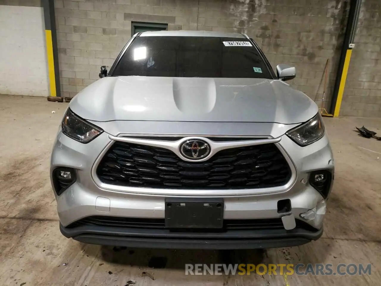 5 Photograph of a damaged car 5TDBZRBH8NS189183 TOYOTA HIGHLANDER 2022