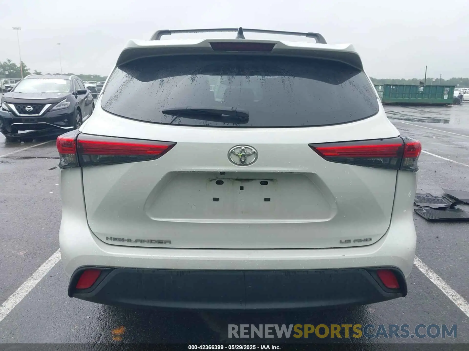 16 Photograph of a damaged car 5TDBZRBH8NS242559 TOYOTA HIGHLANDER 2022