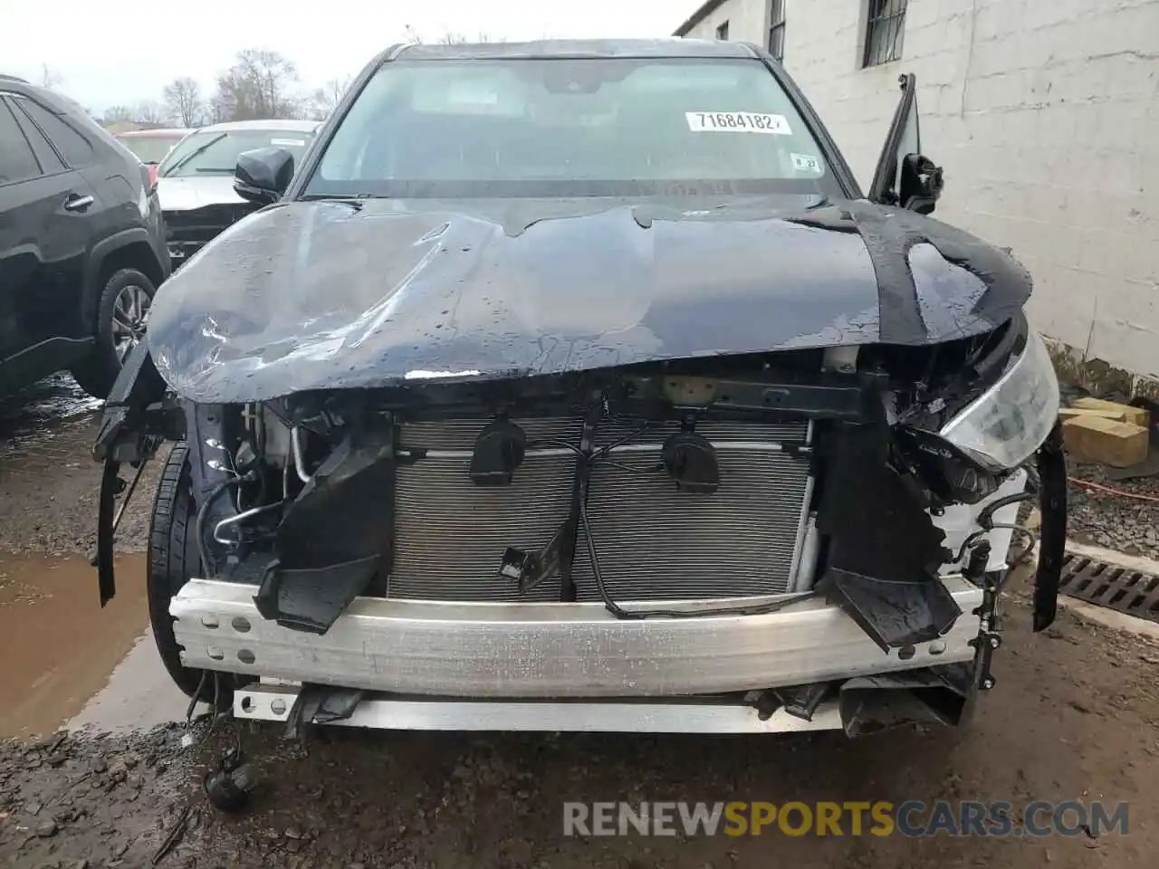 5 Photograph of a damaged car 5TDBZRBH9NS237080 TOYOTA HIGHLANDER 2022