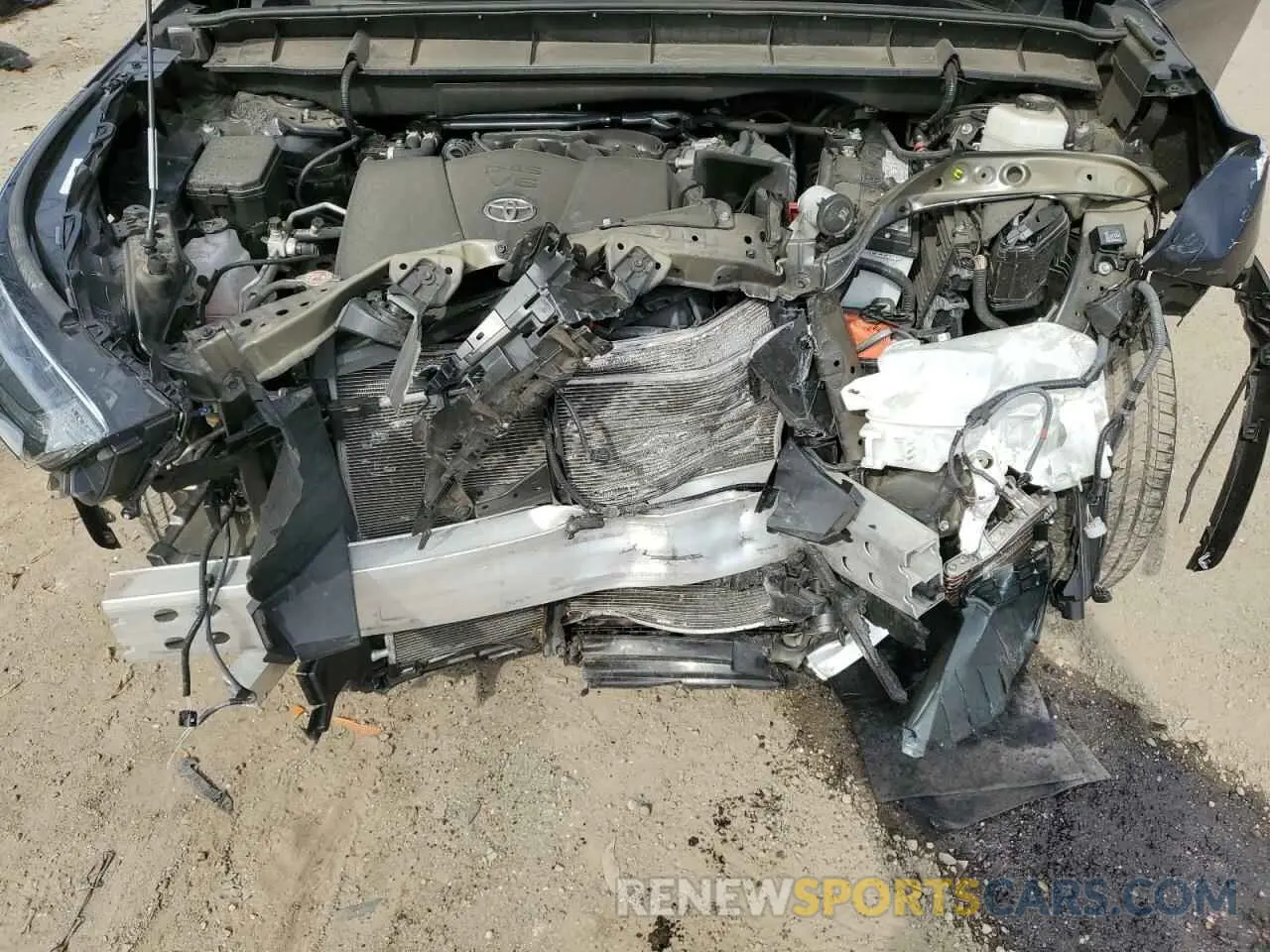 13 Photograph of a damaged car 5TDBZRBHXNS183031 TOYOTA HIGHLANDER 2022