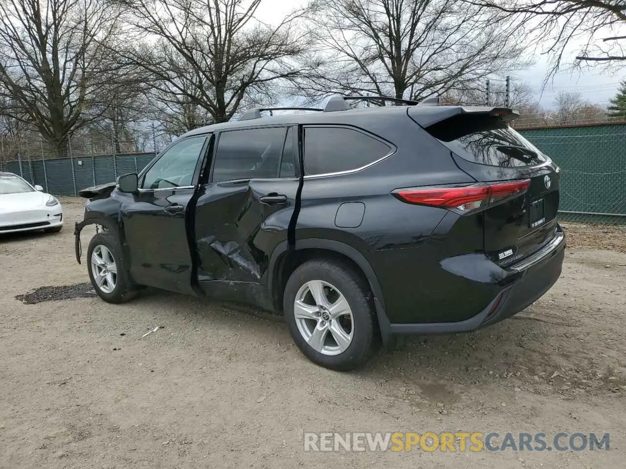 2 Photograph of a damaged car 5TDBZRBHXNS183031 TOYOTA HIGHLANDER 2022