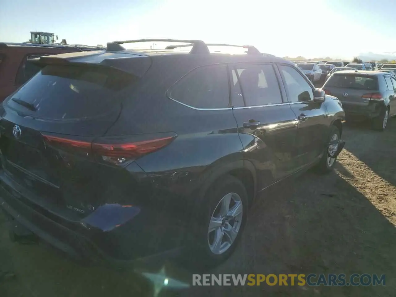 3 Photograph of a damaged car 5TDBZRBHXNS200345 TOYOTA HIGHLANDER 2022