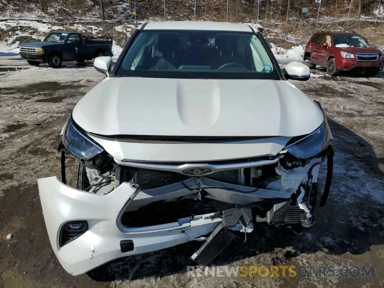 5 Photograph of a damaged car 5TDBZRBHXNS251845 TOYOTA HIGHLANDER 2022
