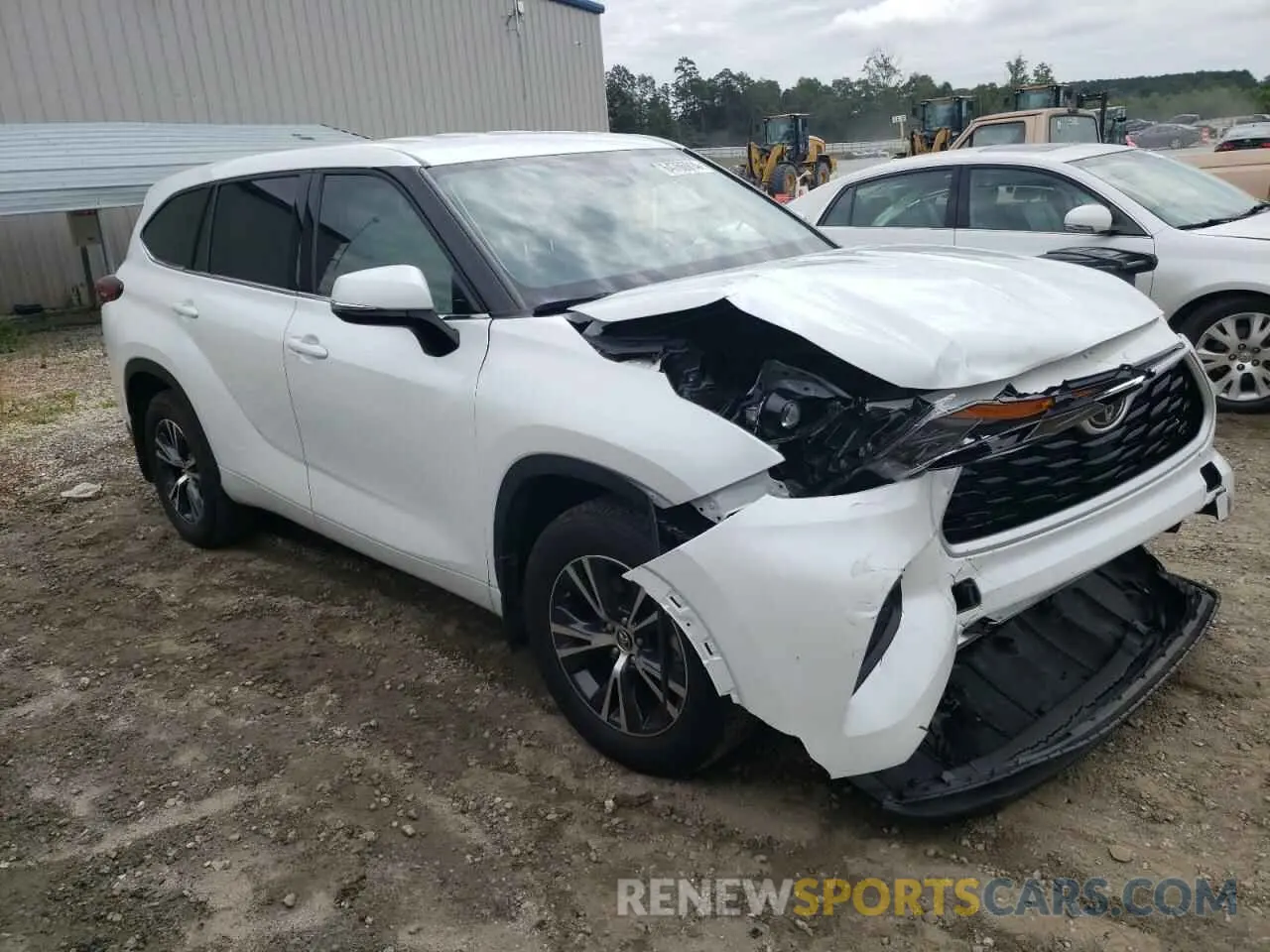 4 Photograph of a damaged car 5TDCZRBH1NS216485 TOYOTA HIGHLANDER 2022