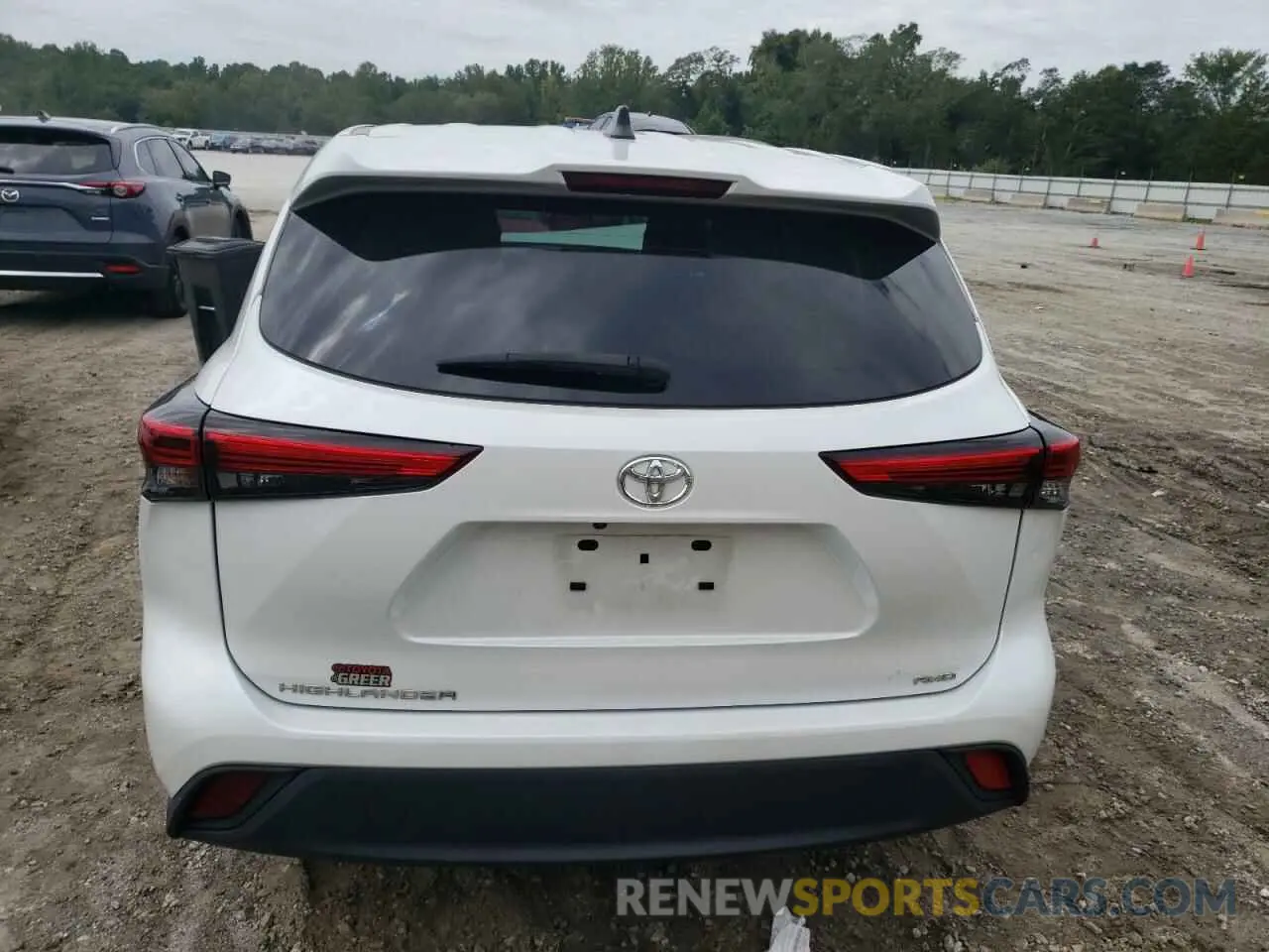 6 Photograph of a damaged car 5TDCZRBH1NS216485 TOYOTA HIGHLANDER 2022