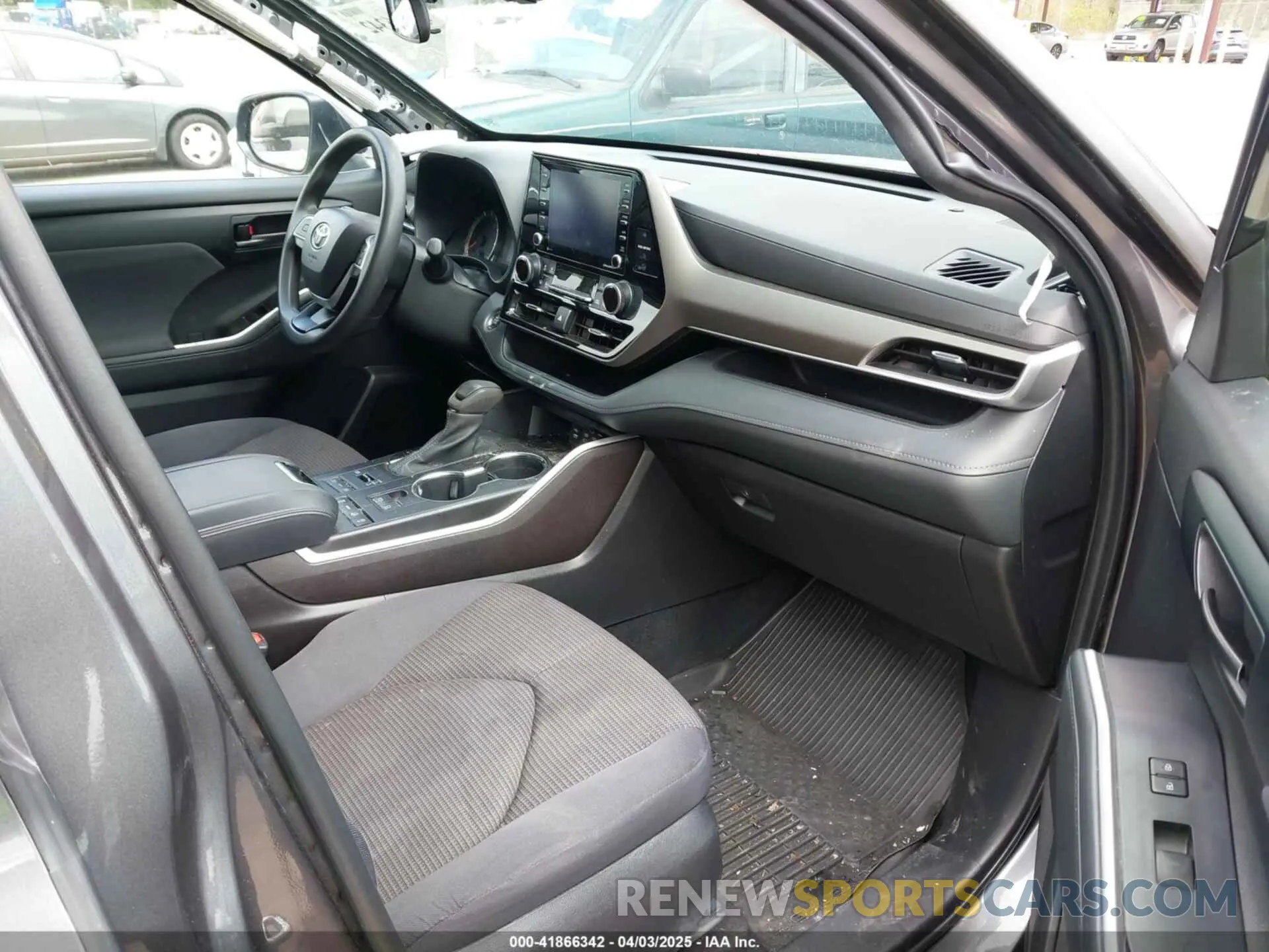 5 Photograph of a damaged car 5TDCZRBH2NS578180 TOYOTA HIGHLANDER 2022