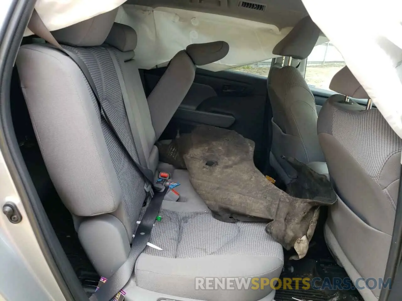 10 Photograph of a damaged car 5TDCZRBHXNS168761 TOYOTA HIGHLANDER 2022