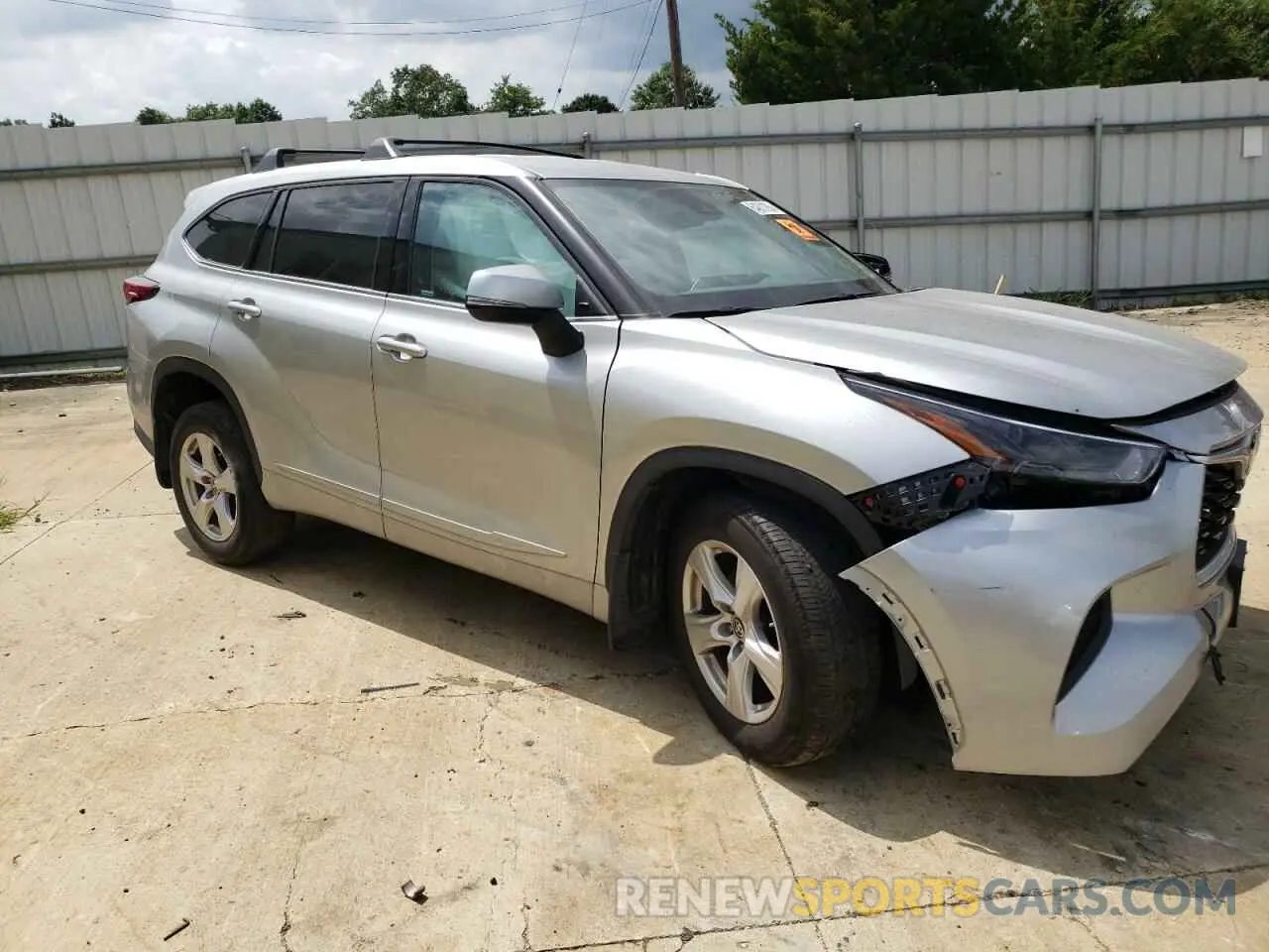 4 Photograph of a damaged car 5TDCZRBHXNS168761 TOYOTA HIGHLANDER 2022