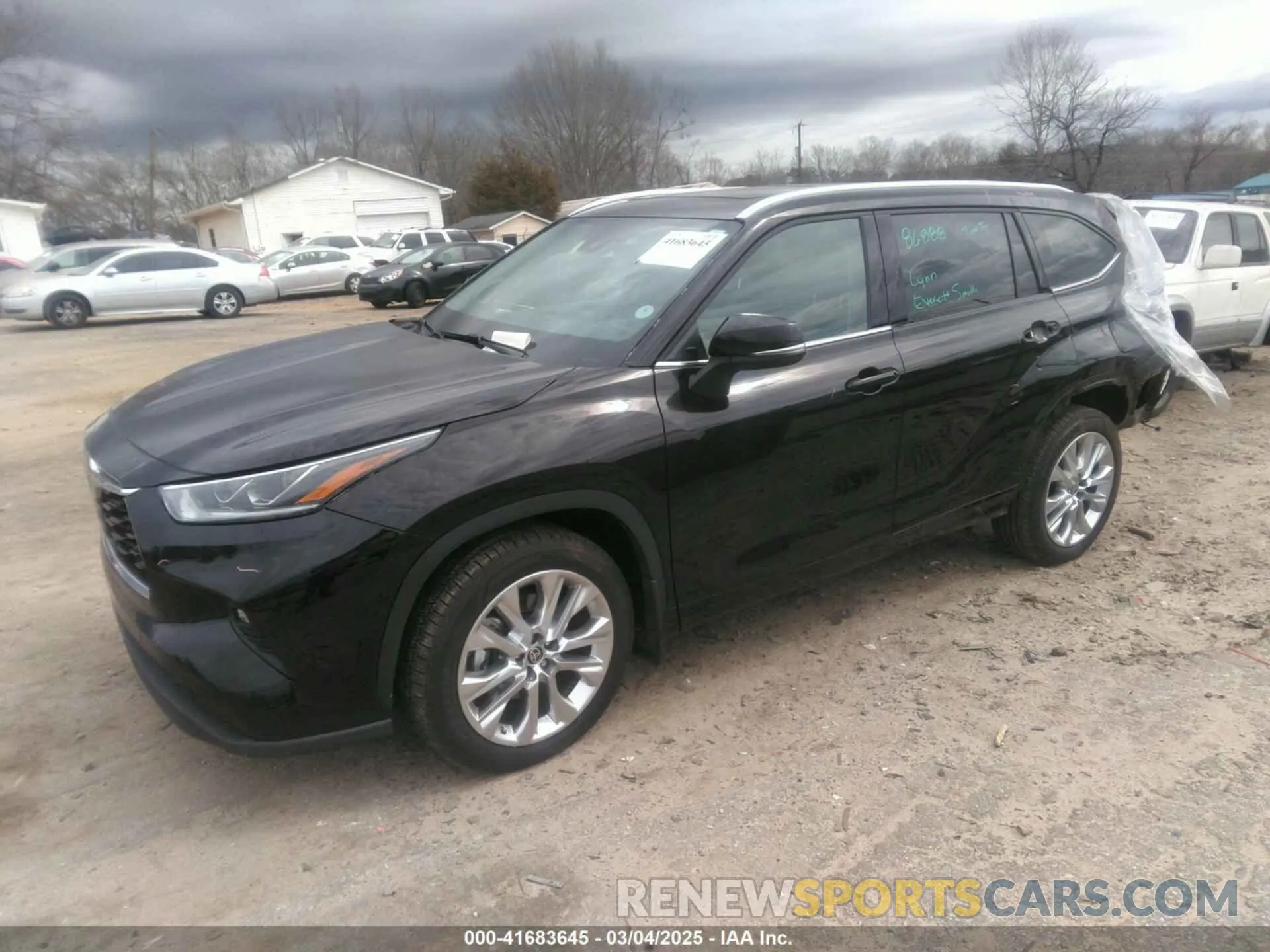 2 Photograph of a damaged car 5TDDZRBH4NS212208 TOYOTA HIGHLANDER 2022
