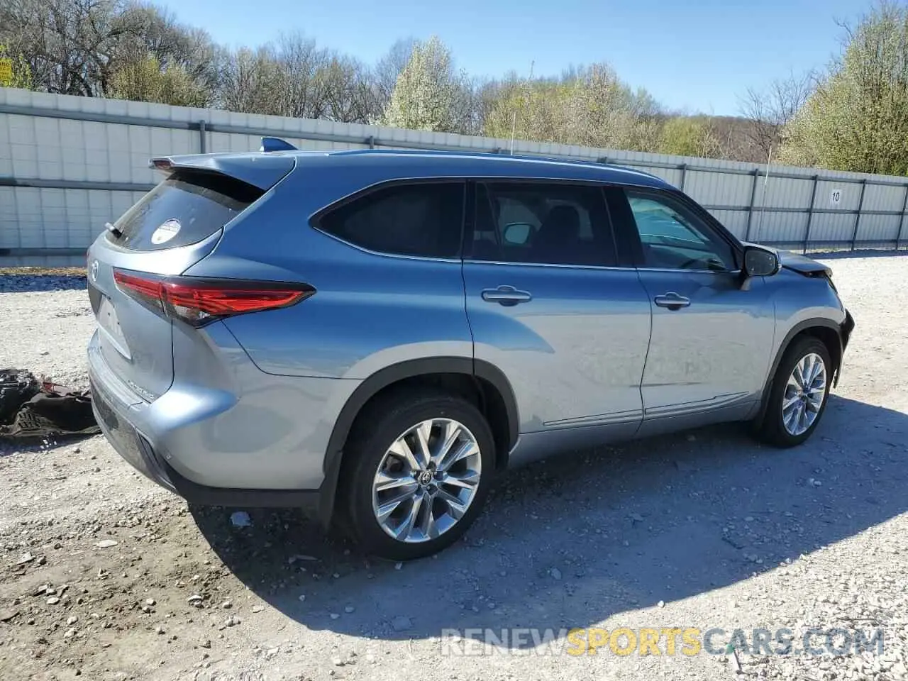 3 Photograph of a damaged car 5TDDZRBH5NS186086 TOYOTA HIGHLANDER 2022