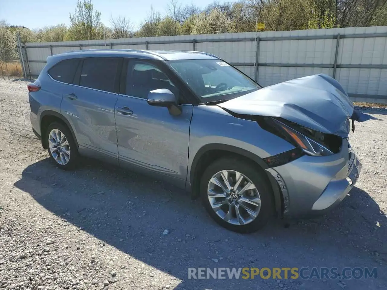 4 Photograph of a damaged car 5TDDZRBH5NS186086 TOYOTA HIGHLANDER 2022