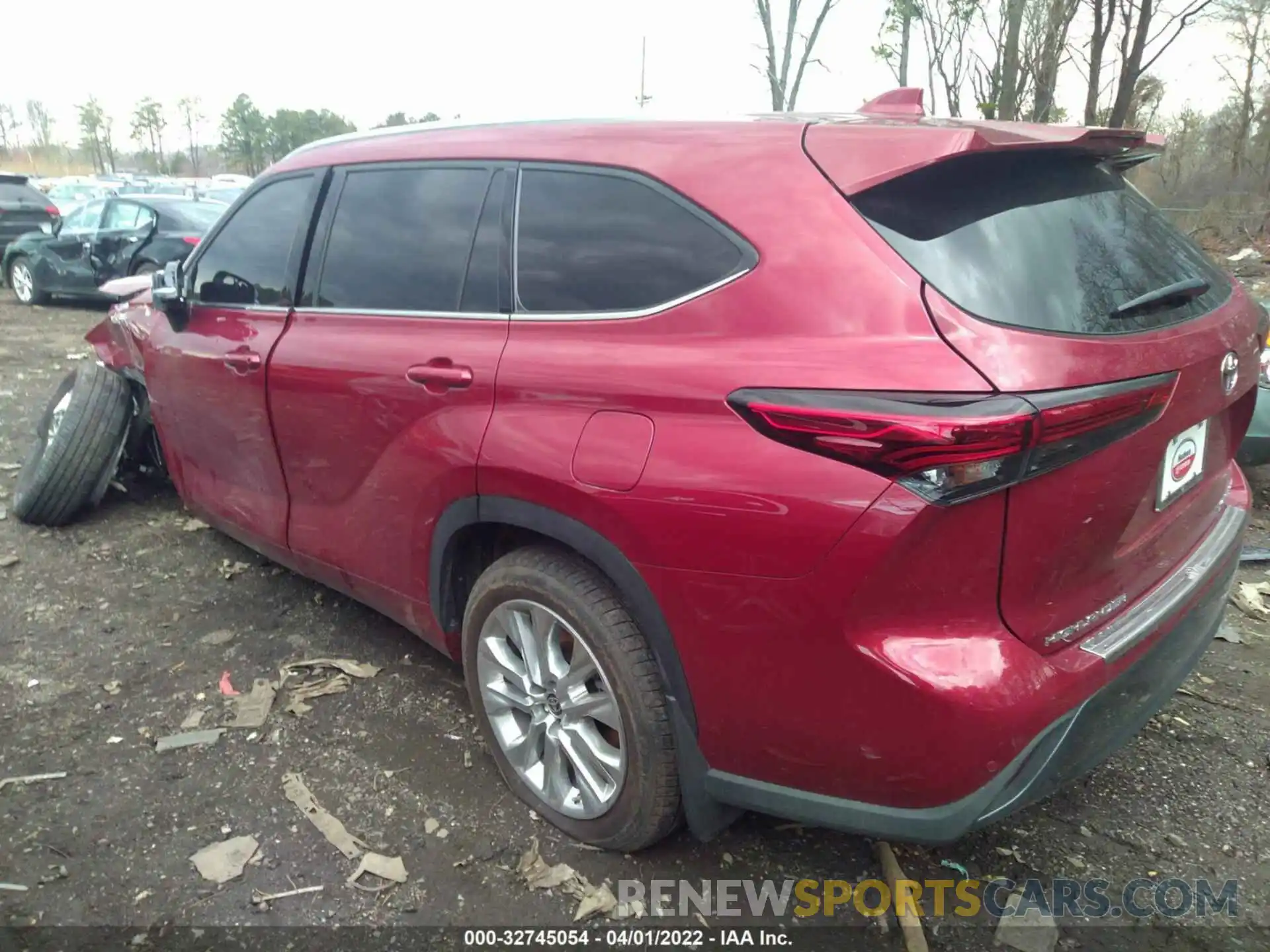 3 Photograph of a damaged car 5TDDZRBHXNS562409 TOYOTA HIGHLANDER 2022