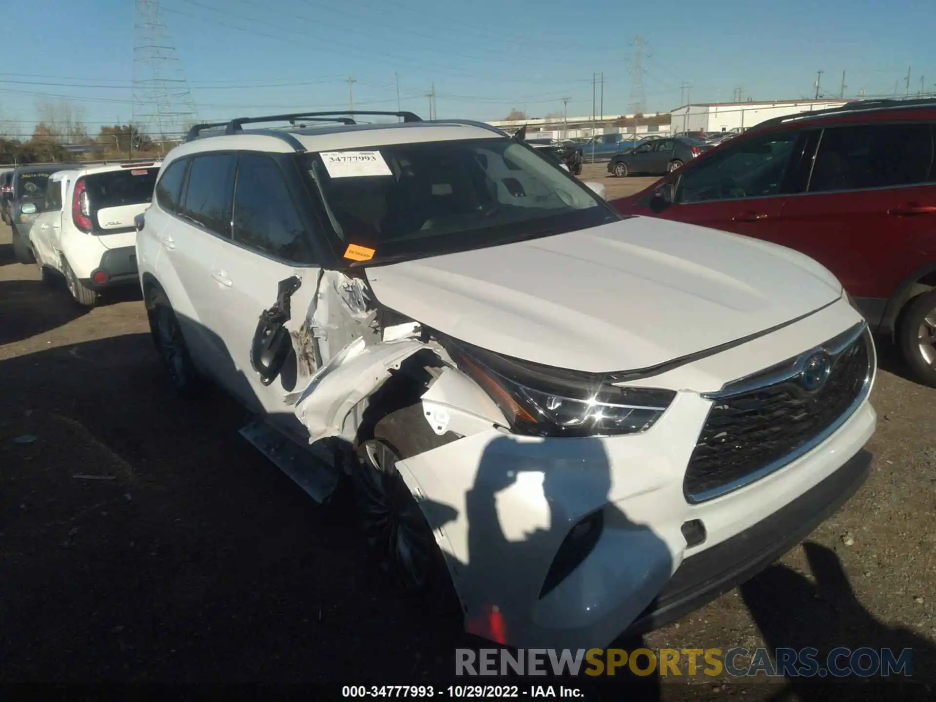 1 Photograph of a damaged car 5TDEBRCH6NS073867 TOYOTA HIGHLANDER 2022