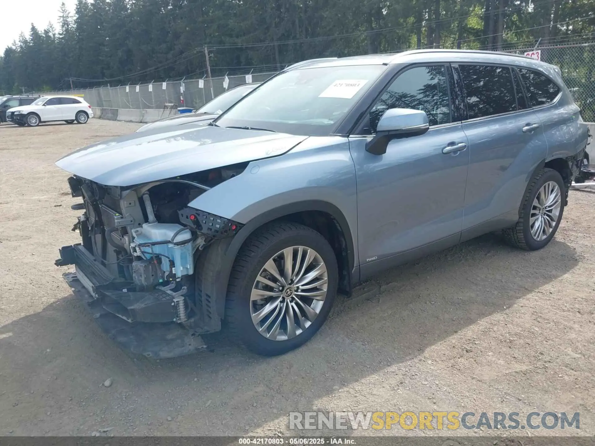 2 Photograph of a damaged car 5TDEBRCH7NS098017 TOYOTA HIGHLANDER 2022