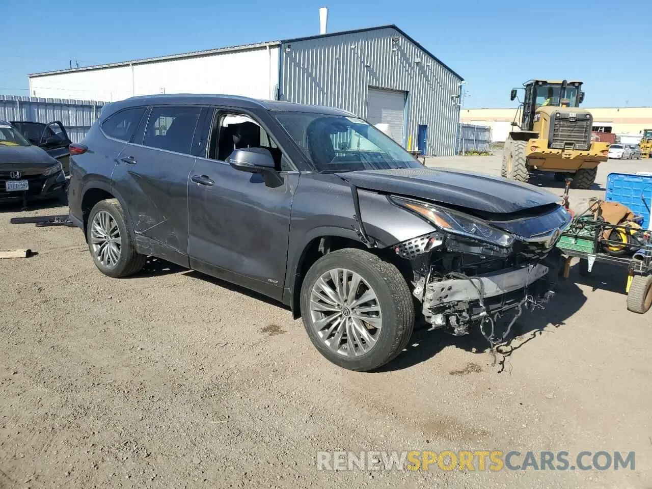4 Photograph of a damaged car 5TDEBRCH9NS078738 TOYOTA HIGHLANDER 2022