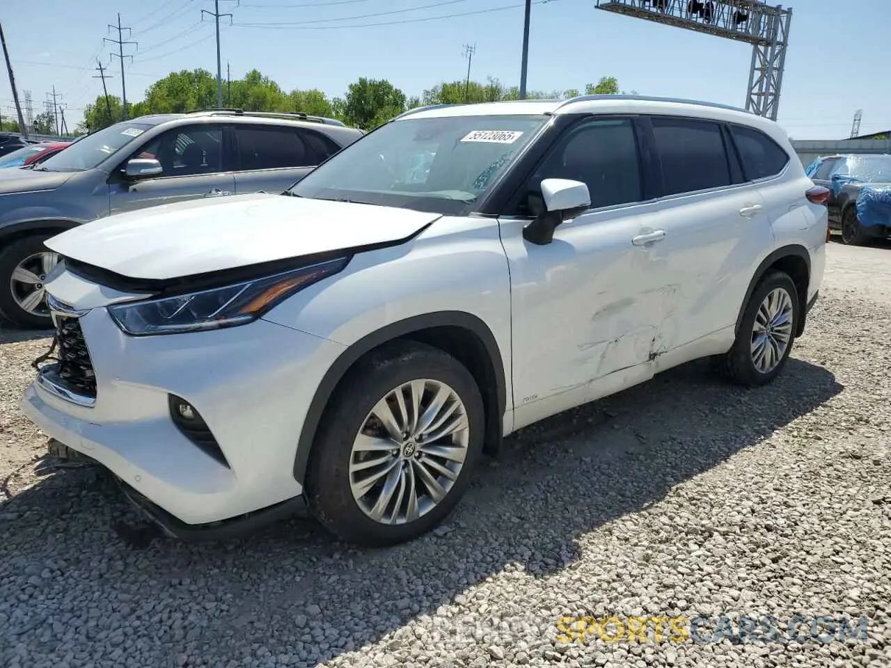 1 Photograph of a damaged car 5TDEBRCH9NS083499 TOYOTA HIGHLANDER 2022