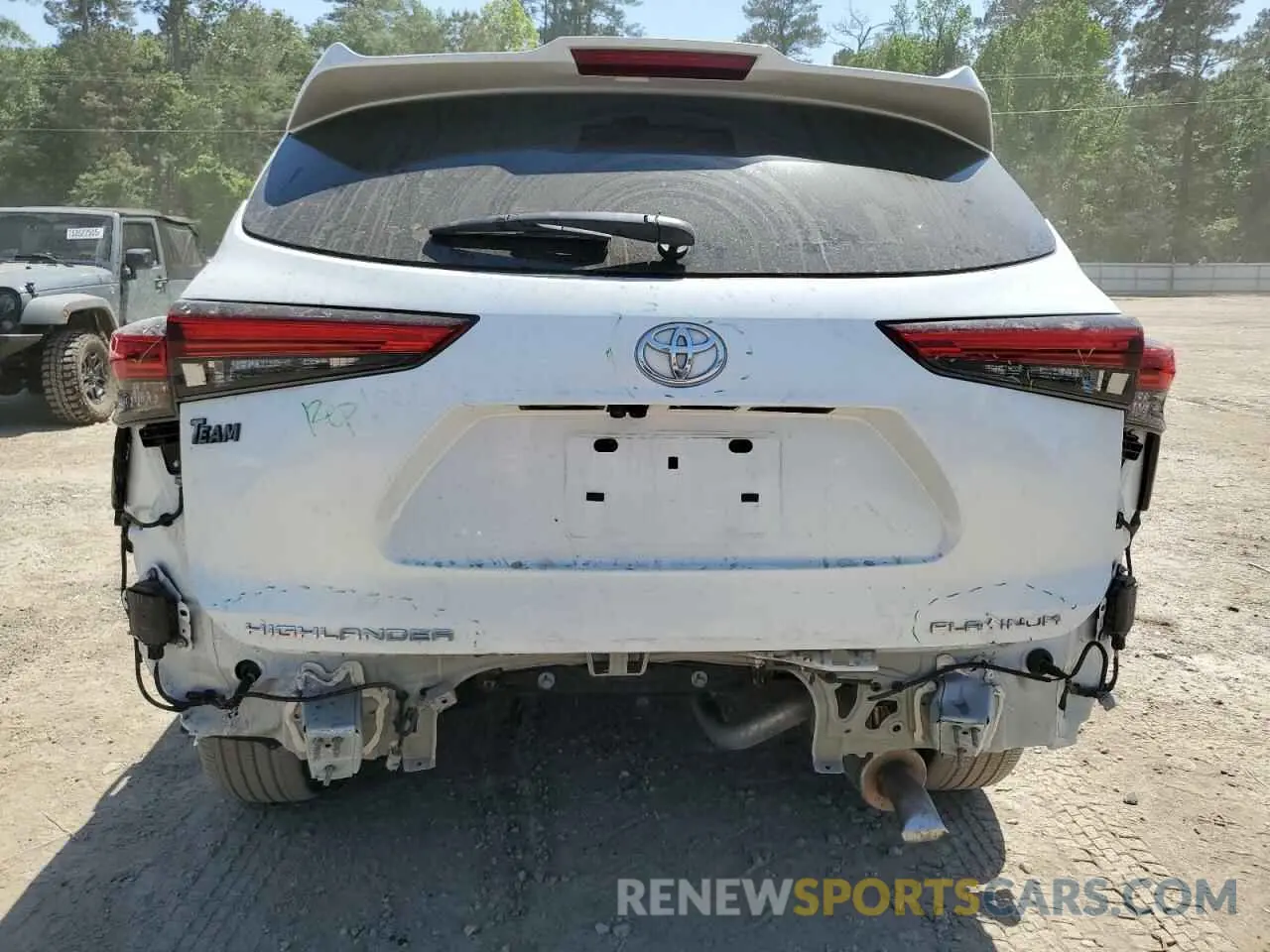 6 Photograph of a damaged car 5TDFZRAH2NS102168 TOYOTA HIGHLANDER 2022