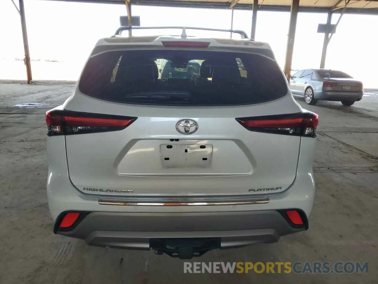 6 Photograph of a damaged car 5TDFZRAH2NS110657 TOYOTA HIGHLANDER 2022