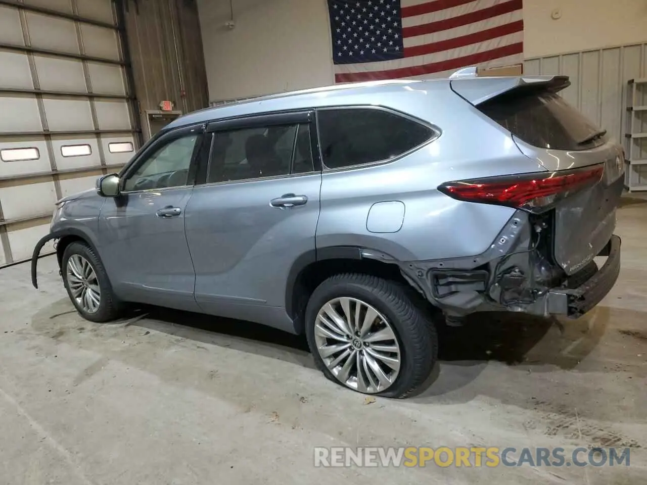 2 Photograph of a damaged car 5TDFZRBH3NS219756 TOYOTA HIGHLANDER 2022