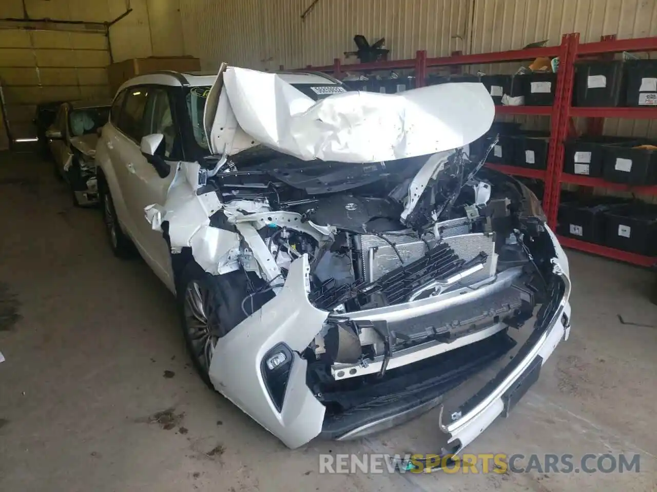 1 Photograph of a damaged car 5TDFZRBH4NS189845 TOYOTA HIGHLANDER 2022