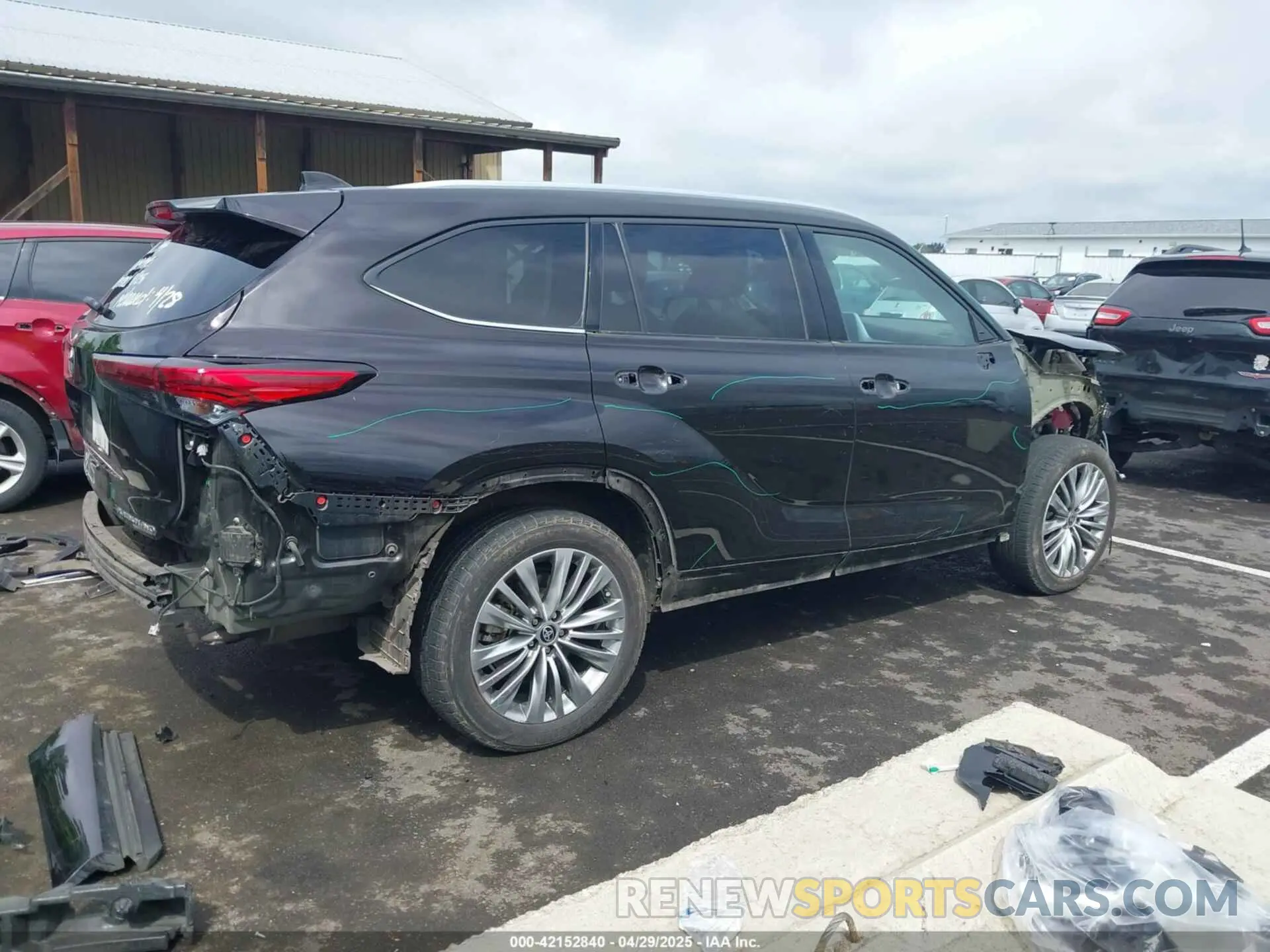 4 Photograph of a damaged car 5TDFZRBH4NS234086 TOYOTA HIGHLANDER 2022