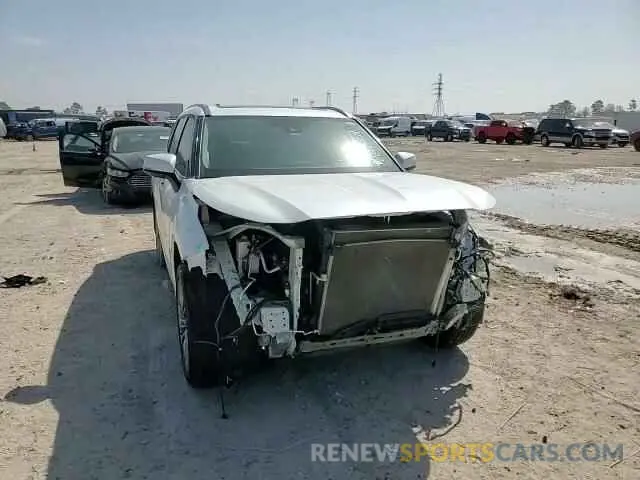 12 Photograph of a damaged car 5TDFZRBH5NS171578 TOYOTA HIGHLANDER 2022