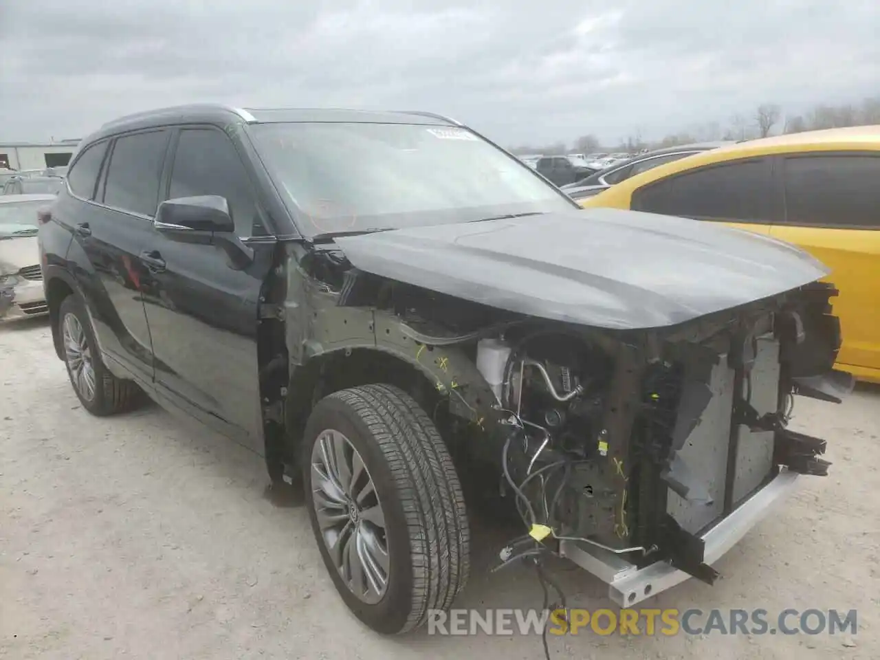 1 Photograph of a damaged car 5TDFZRBH5NS172990 TOYOTA HIGHLANDER 2022