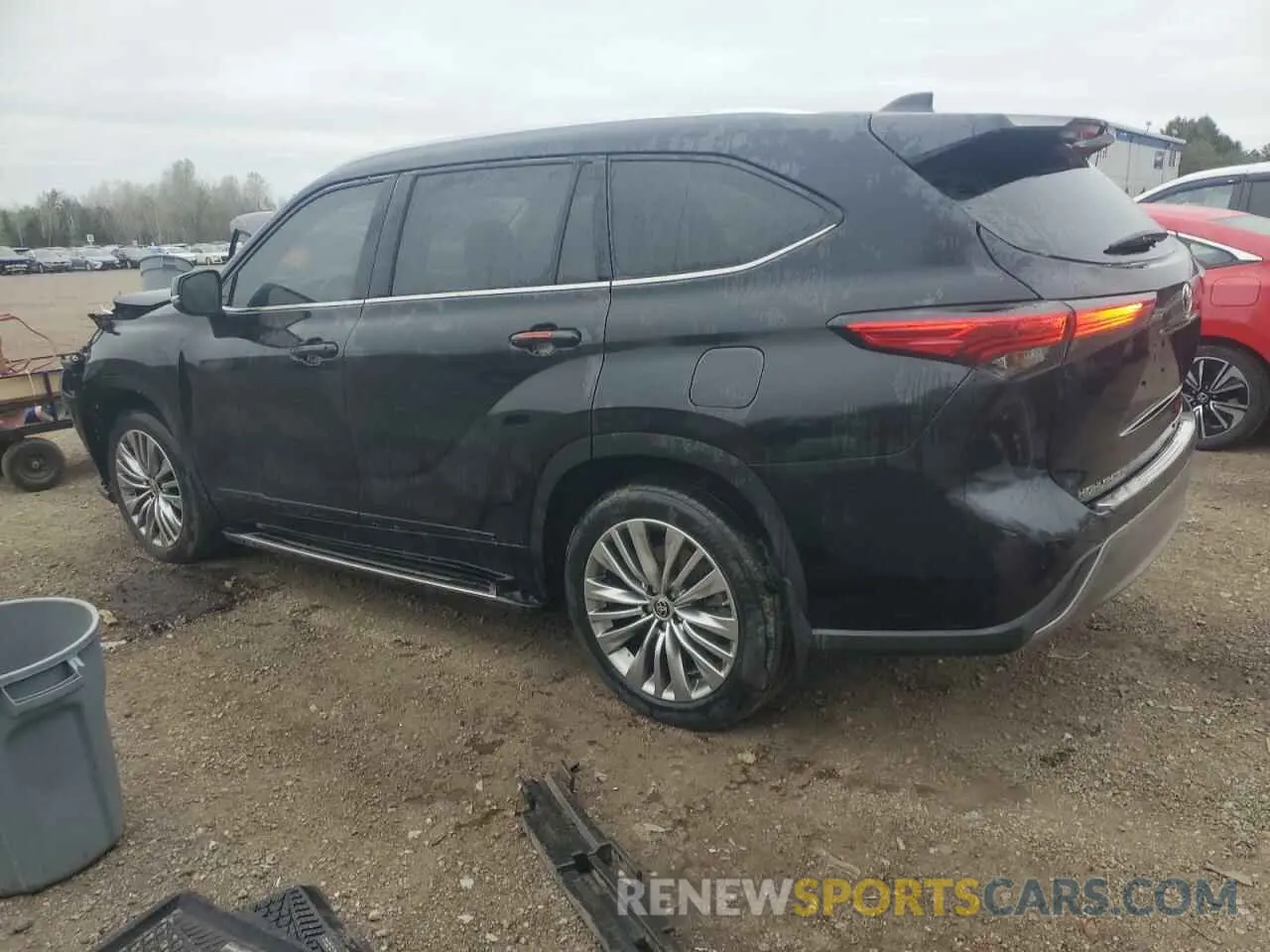 2 Photograph of a damaged car 5TDFZRBH7NS192626 TOYOTA HIGHLANDER 2022