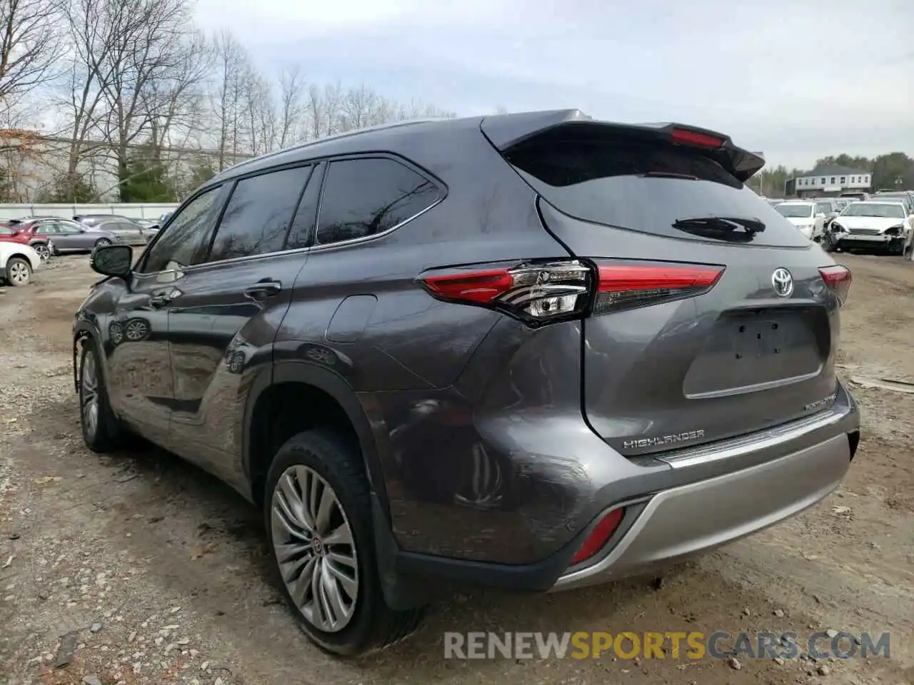 3 Photograph of a damaged car 5TDFZRBH8NS172384 TOYOTA HIGHLANDER 2022