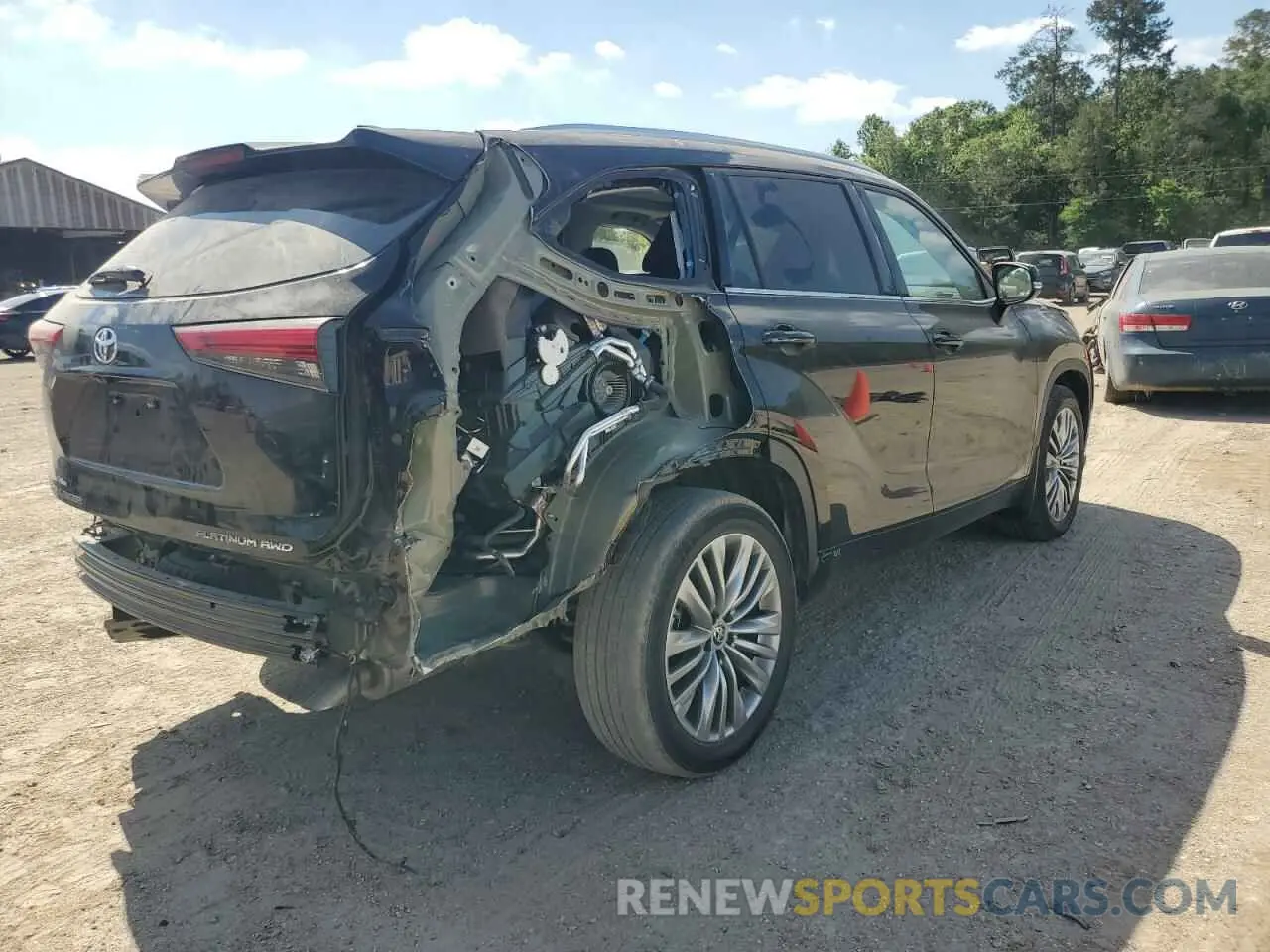 3 Photograph of a damaged car 5TDFZRBH8NS183062 TOYOTA HIGHLANDER 2022