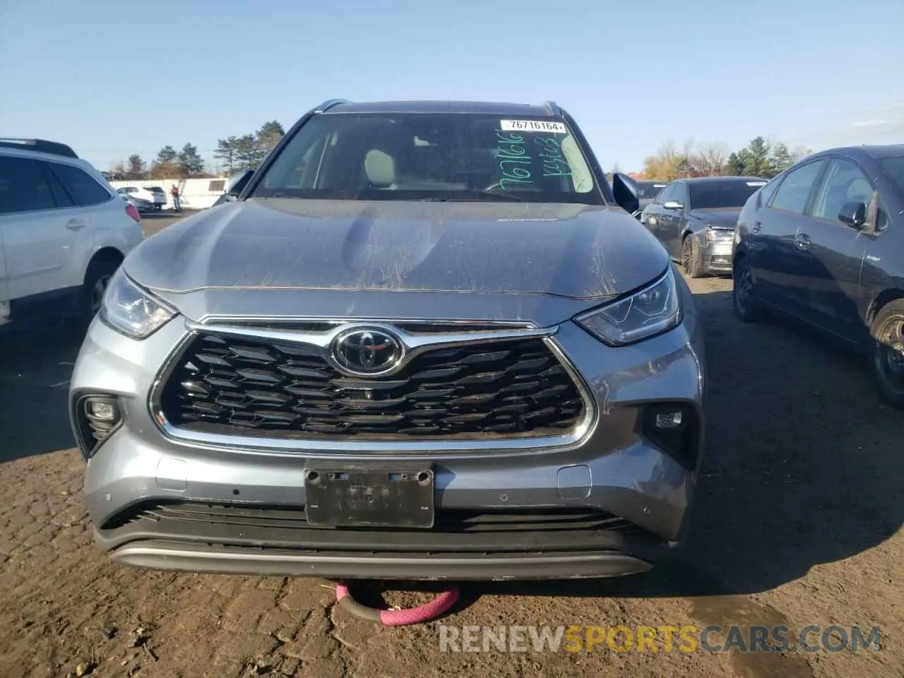 5 Photograph of a damaged car 5TDFZRBH8NS192442 TOYOTA HIGHLANDER 2022