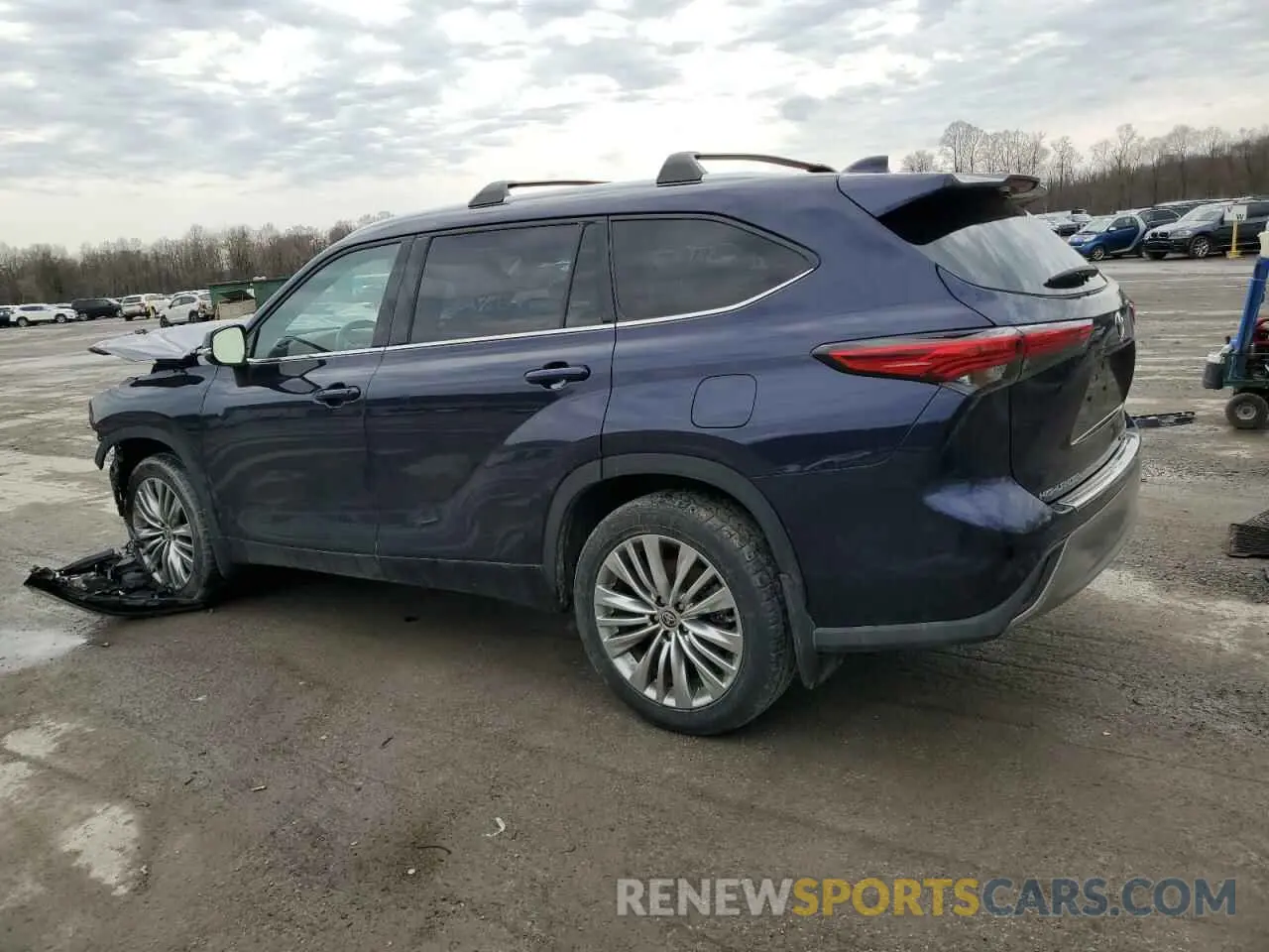 2 Photograph of a damaged car 5TDFZRBHXNS233721 TOYOTA HIGHLANDER 2022