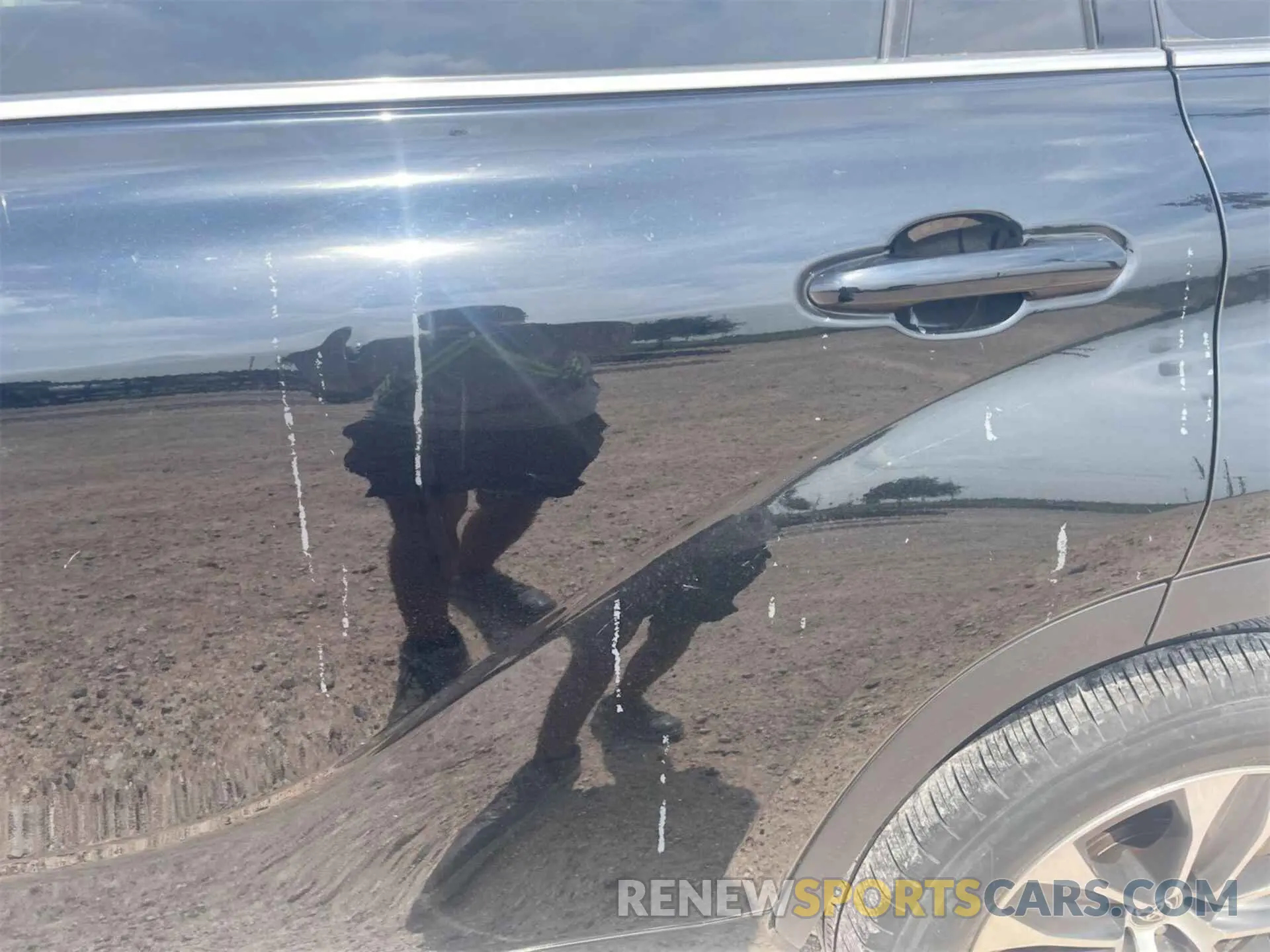 13 Photograph of a damaged car 5TDGARAH3NS512134 TOYOTA HIGHLANDER 2022