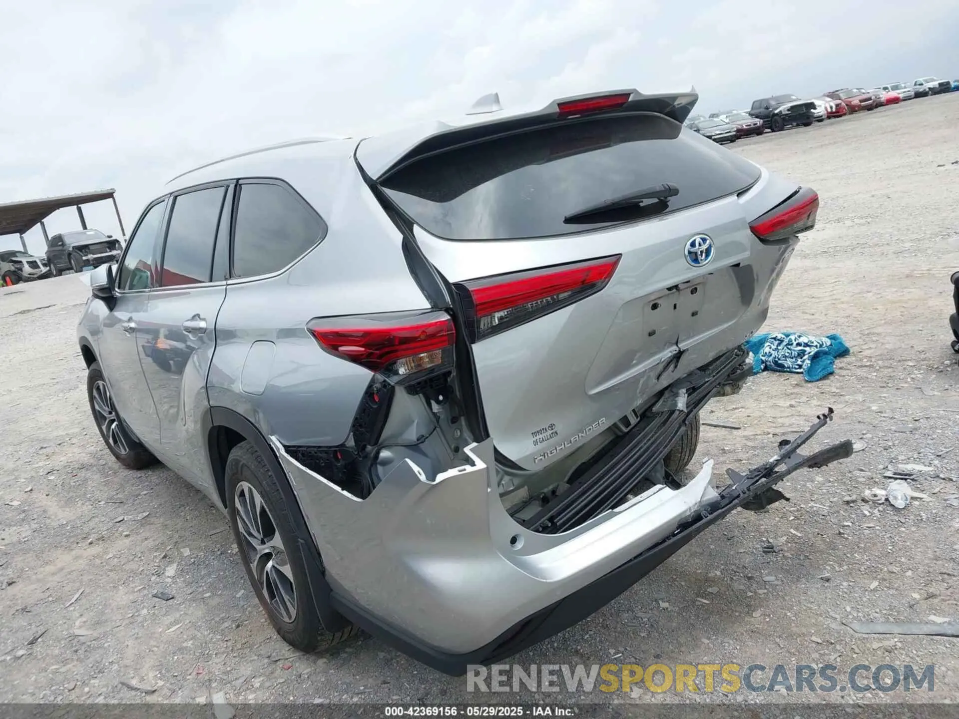 3 Photograph of a damaged car 5TDGARAH4NS511980 TOYOTA HIGHLANDER 2022