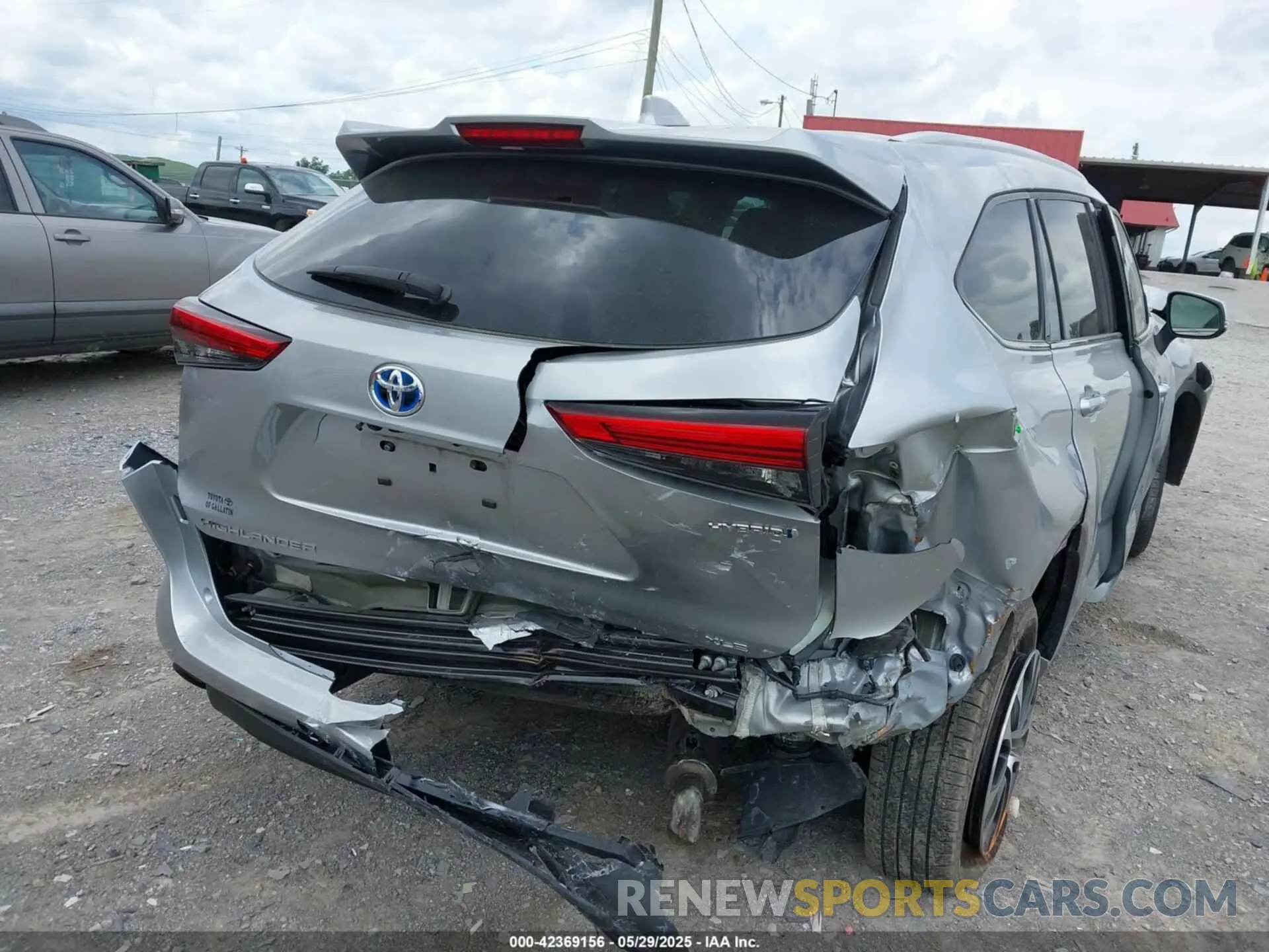 4 Photograph of a damaged car 5TDGARAH4NS511980 TOYOTA HIGHLANDER 2022