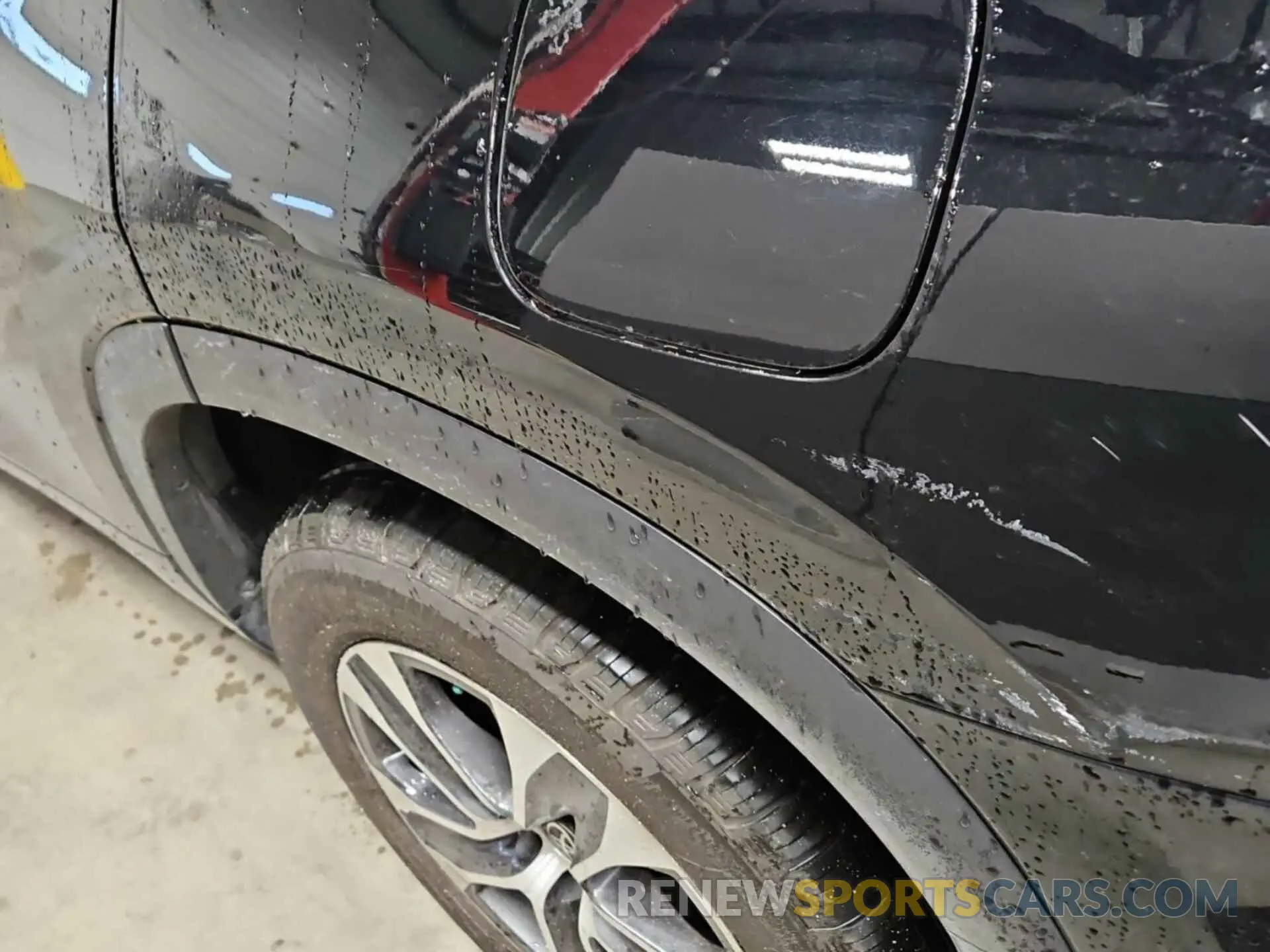 19 Photograph of a damaged car 5TDGARAH5NS511387 TOYOTA HIGHLANDER 2022