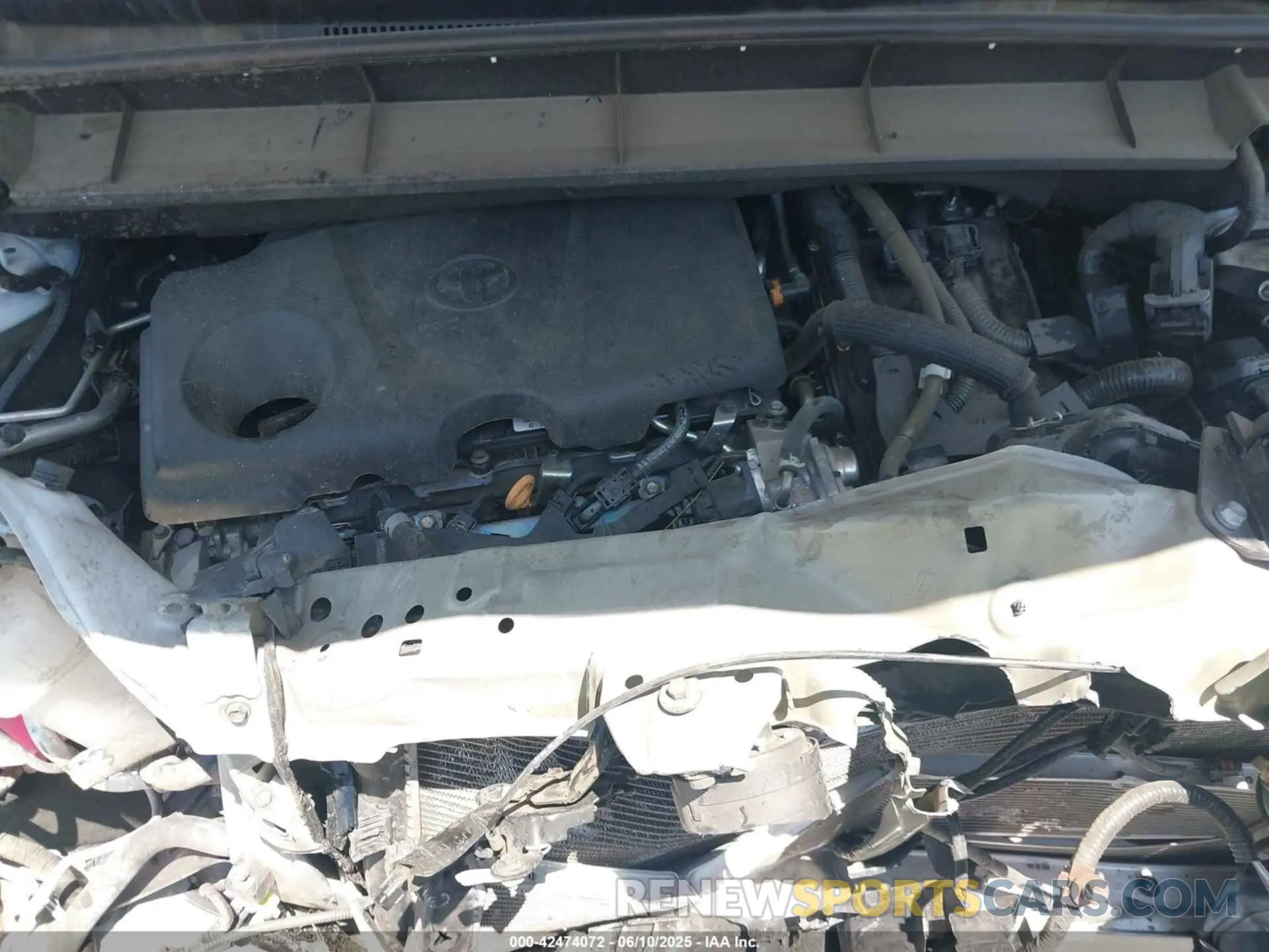 10 Photograph of a damaged car 5TDGARAH8NS514686 TOYOTA HIGHLANDER 2022