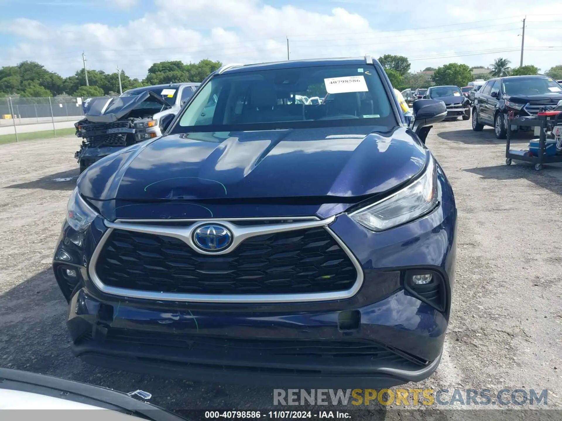 12 Photograph of a damaged car 5TDGARAHXNS510042 TOYOTA HIGHLANDER 2022