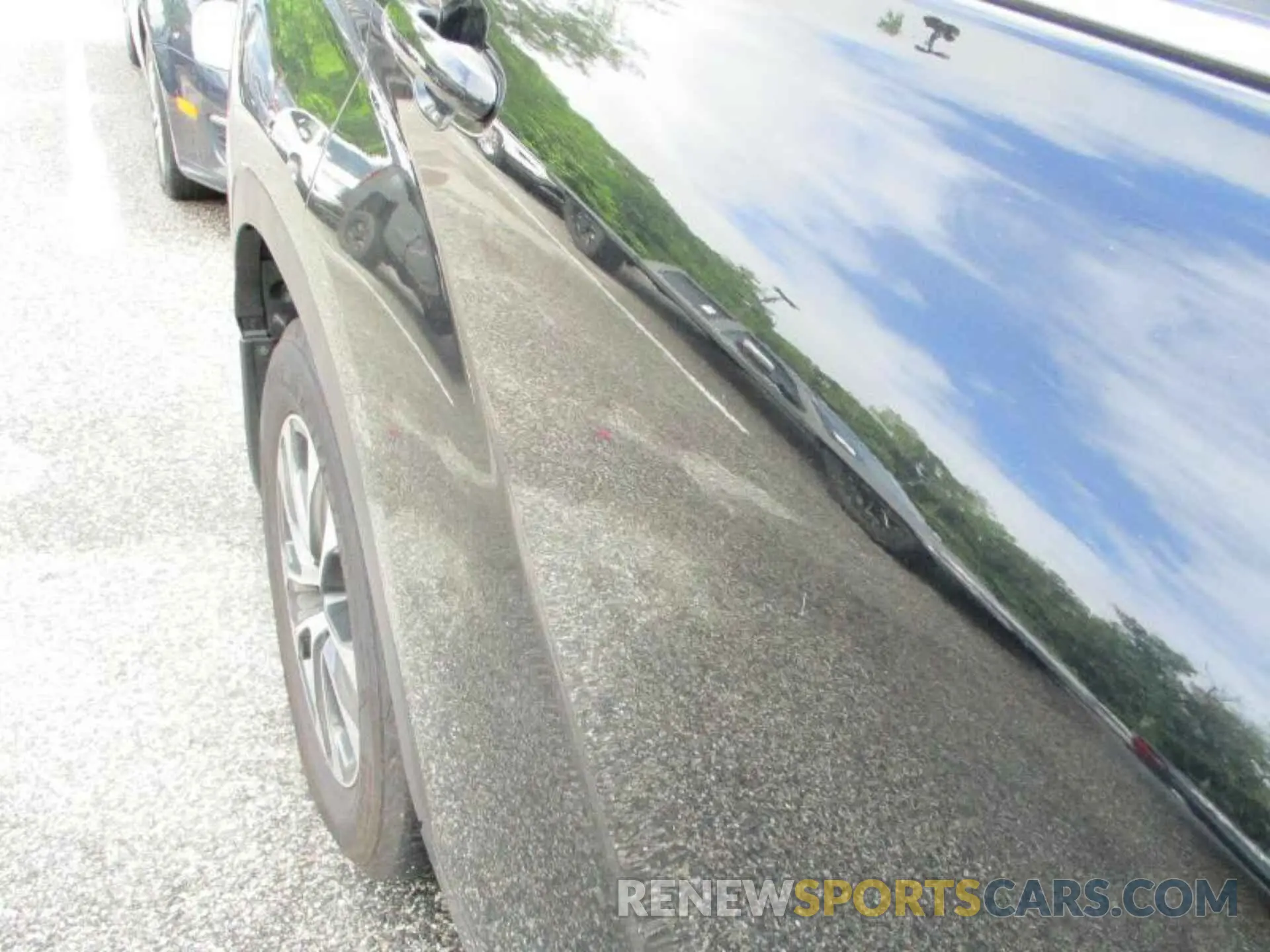 10 Photograph of a damaged car 5TDGBRCH1NS543750 TOYOTA HIGHLANDER 2022